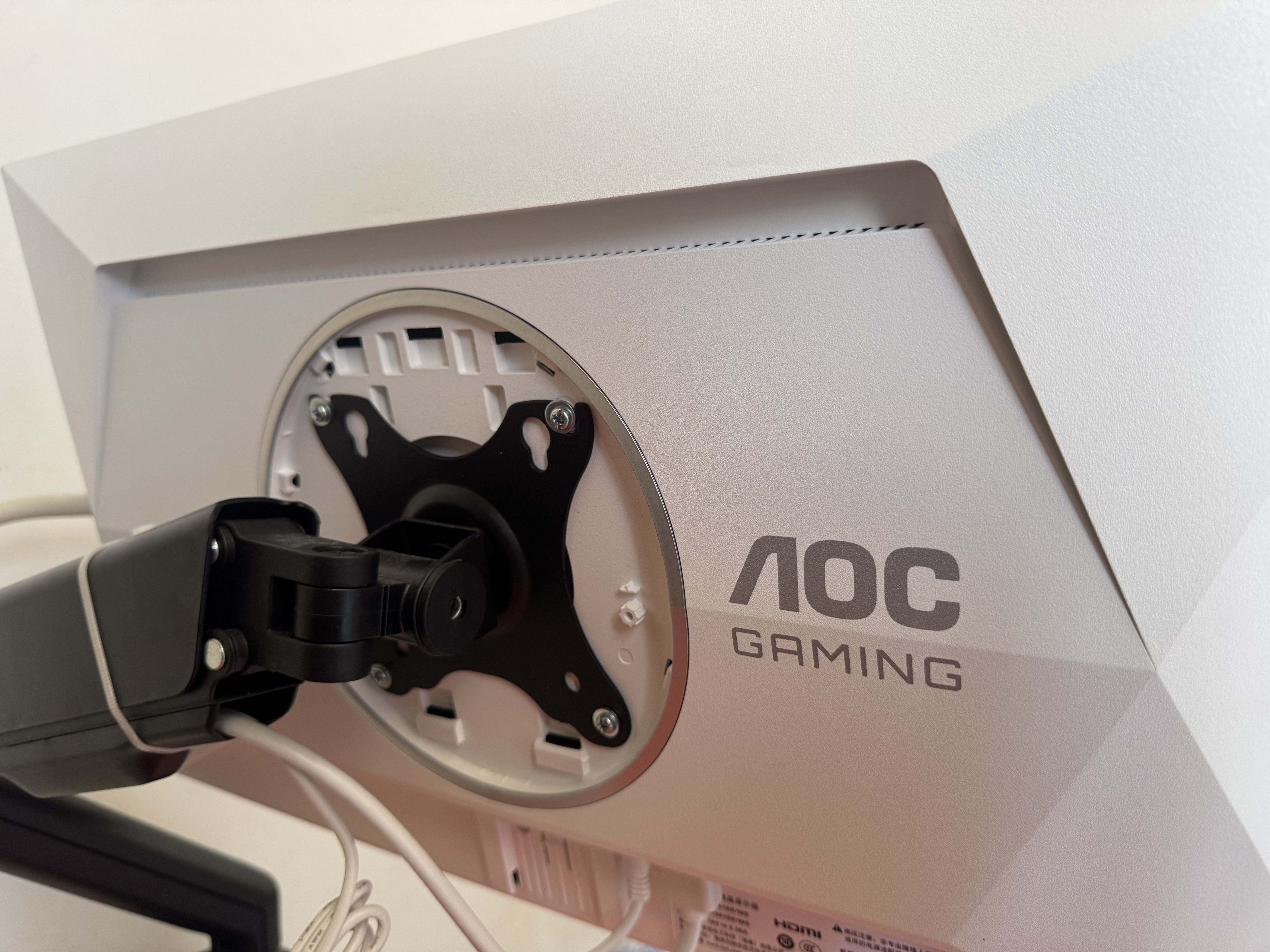 AOC24.5英寸310Hz FastIPS 快速液晶1ms HDR400 硬件低蓝光 三角洲 典雅白游戏电竞显示器25G41SE/WS 实拍图