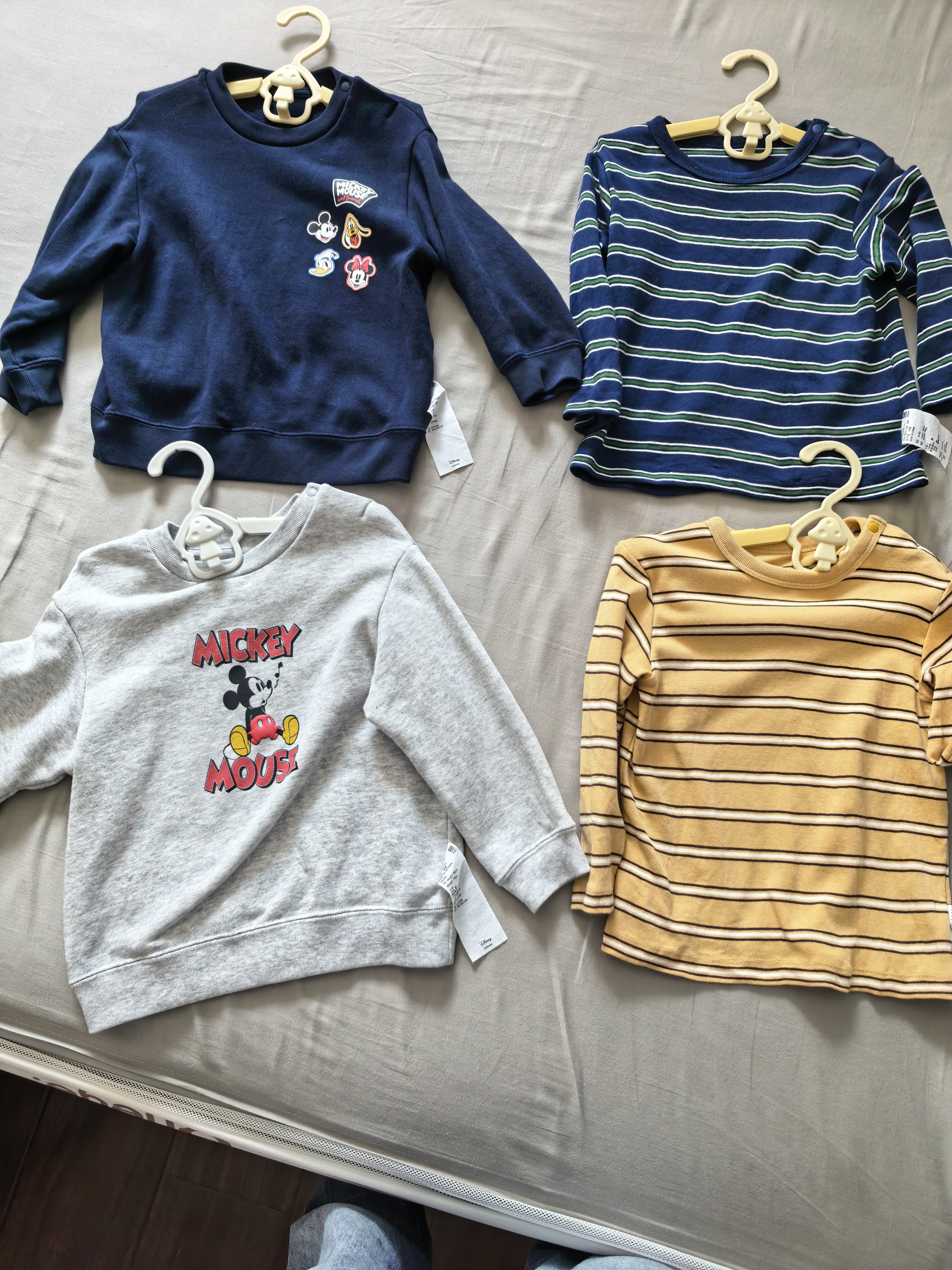 优衣库婴幼儿Mickey＆Friends卫衣/长袖宝宝运动衫486411 03 灰色 90 晒单实拍图