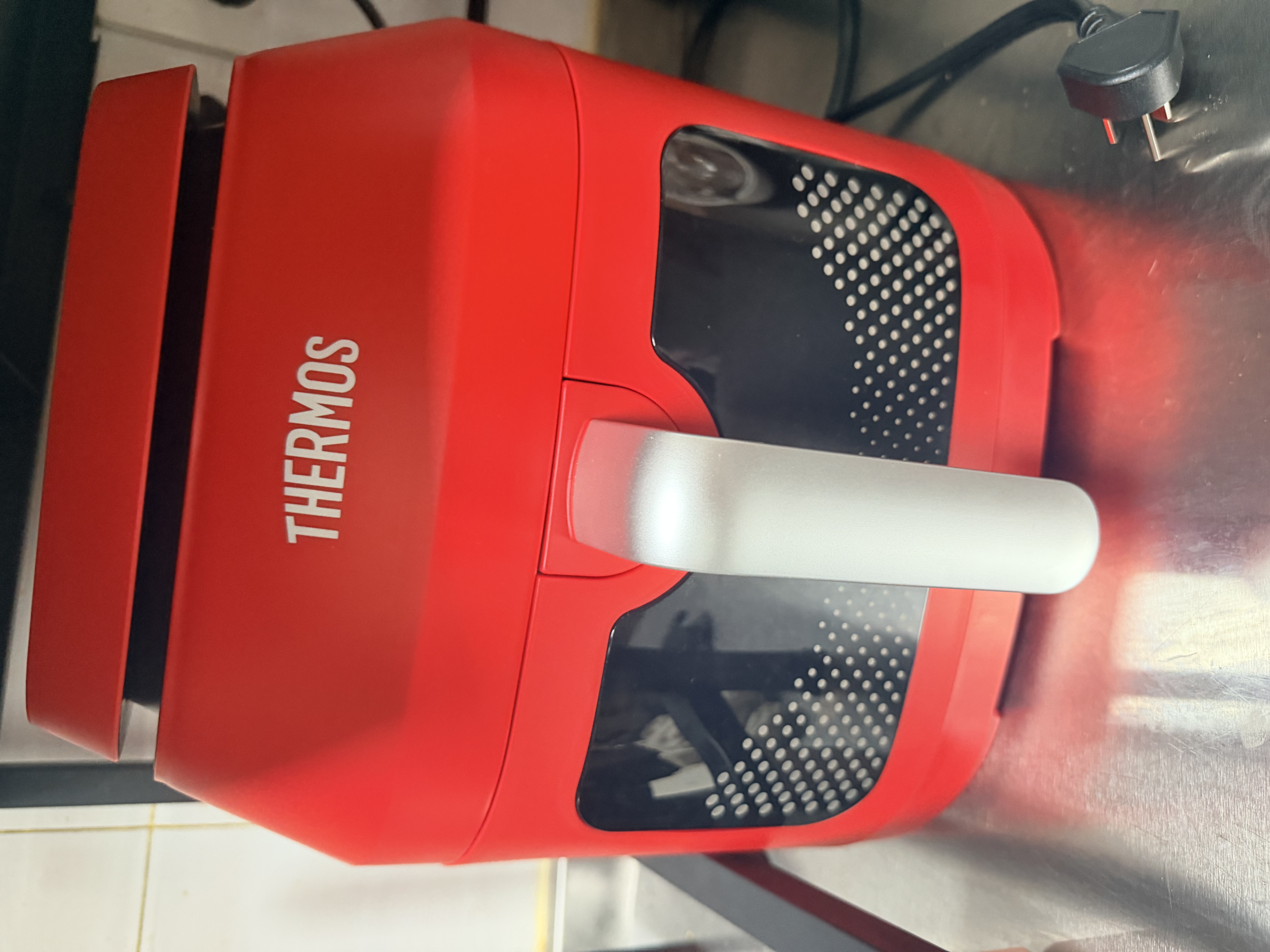 膳魔师（THERMOS）空气炸锅2026年新款微蒸烤一体机家用小型电烤箱三合一食品级内胆多人大容量拉篮可视蒸烤箱 【重磅新品】智控热风循环 红色 6L 实拍图