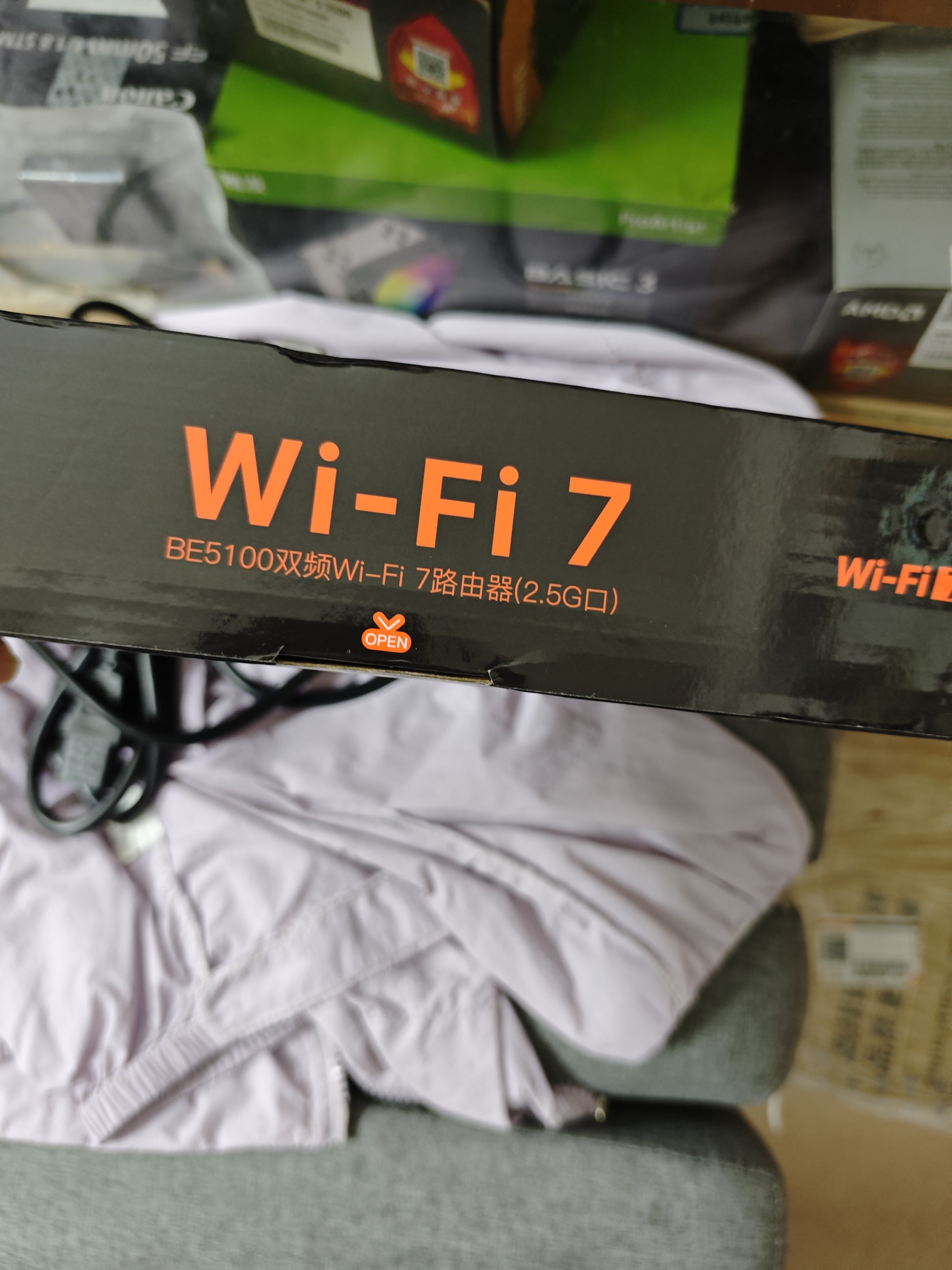 Tenda腾达路由器WiFi7【云霄BE5100】千兆穿墙王信号放大器增强无线超强2.5g网口家用电竞立式BE6L Pro 实拍图