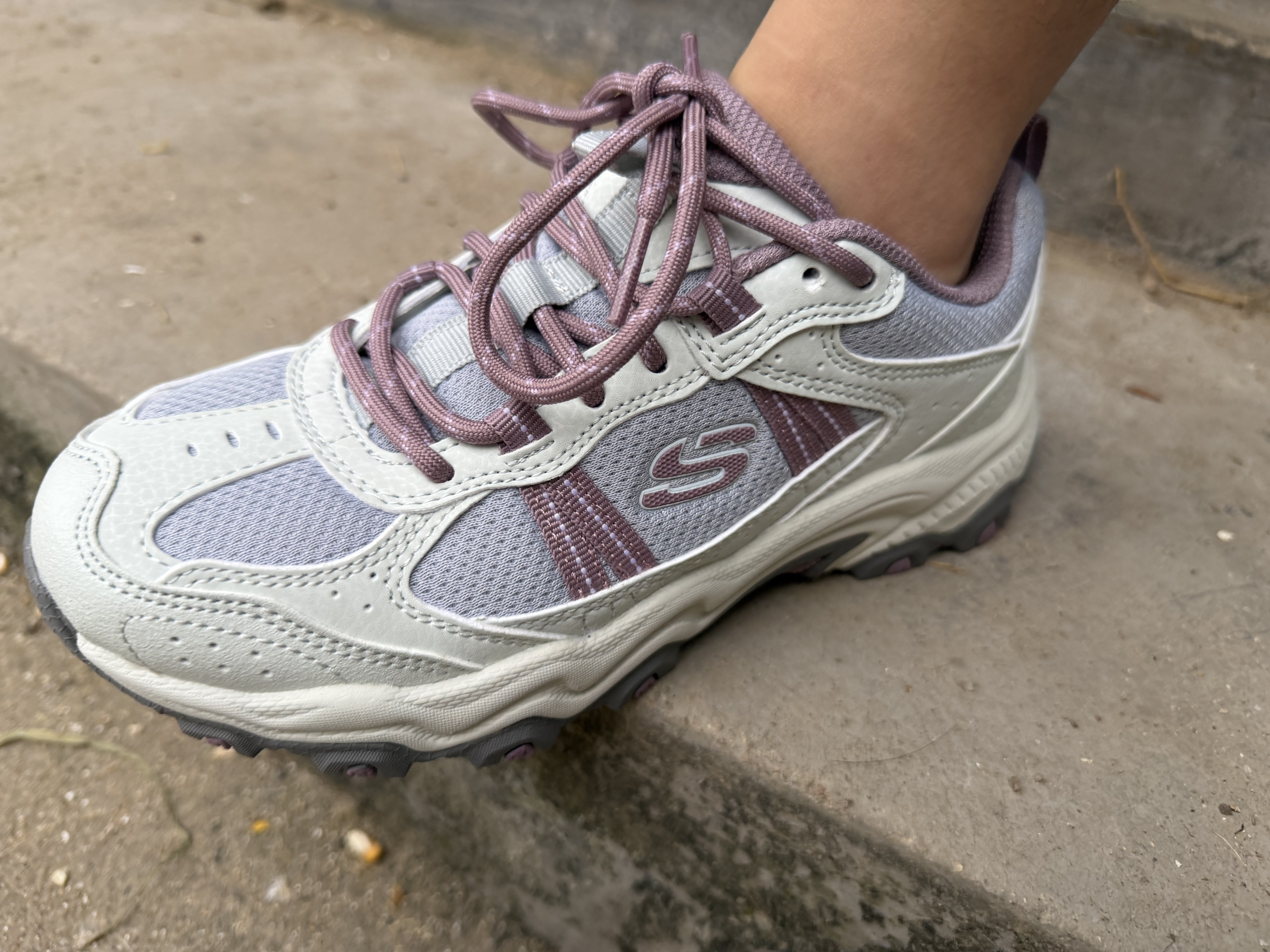 斯凯奇（Skechers）云野户外鞋女鞋秋季运动鞋软底防滑耐磨登山徒步鞋休闲鞋 实拍图