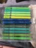 得力（deli）60色直液式丙烯马克笔软头可水洗高覆盖不透色学生荧光水彩笔层叠盒礼物手抄报涂鸦HM335/HM395 实拍图