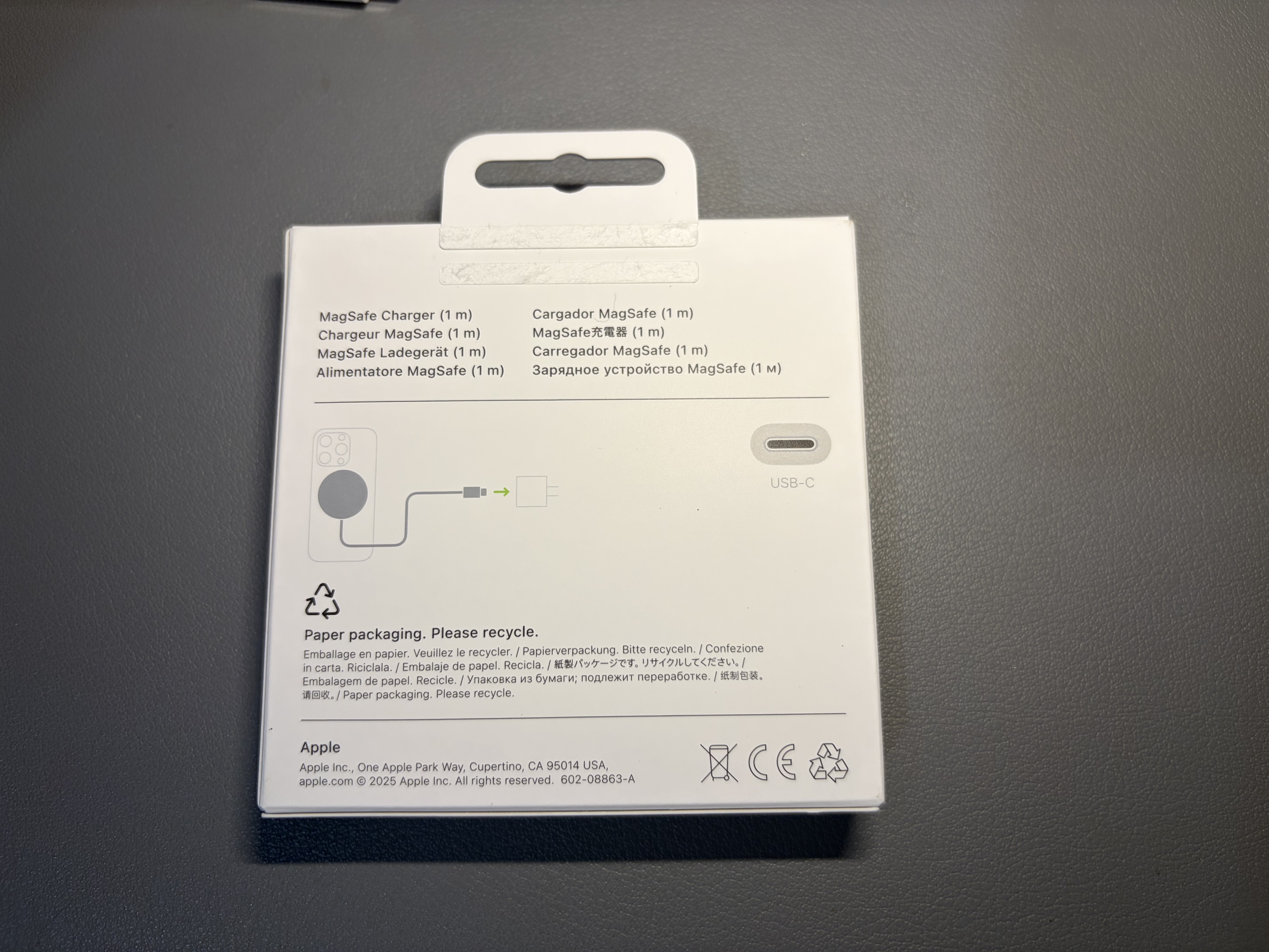 Apple/苹果/苹果25W手机无线充电器-1米 MagSafe磁吸Qi快充 【港版 编织线款】适配iPhone18系列（A3502） 实拍图