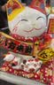 智汇招财猫开业大摆件自动招手电动摇手大号陶瓷新店开业大吉乔迁礼物 【八方来财】31*28*34 【礼盒+坐垫+围脖】电池插电两用 实拍图