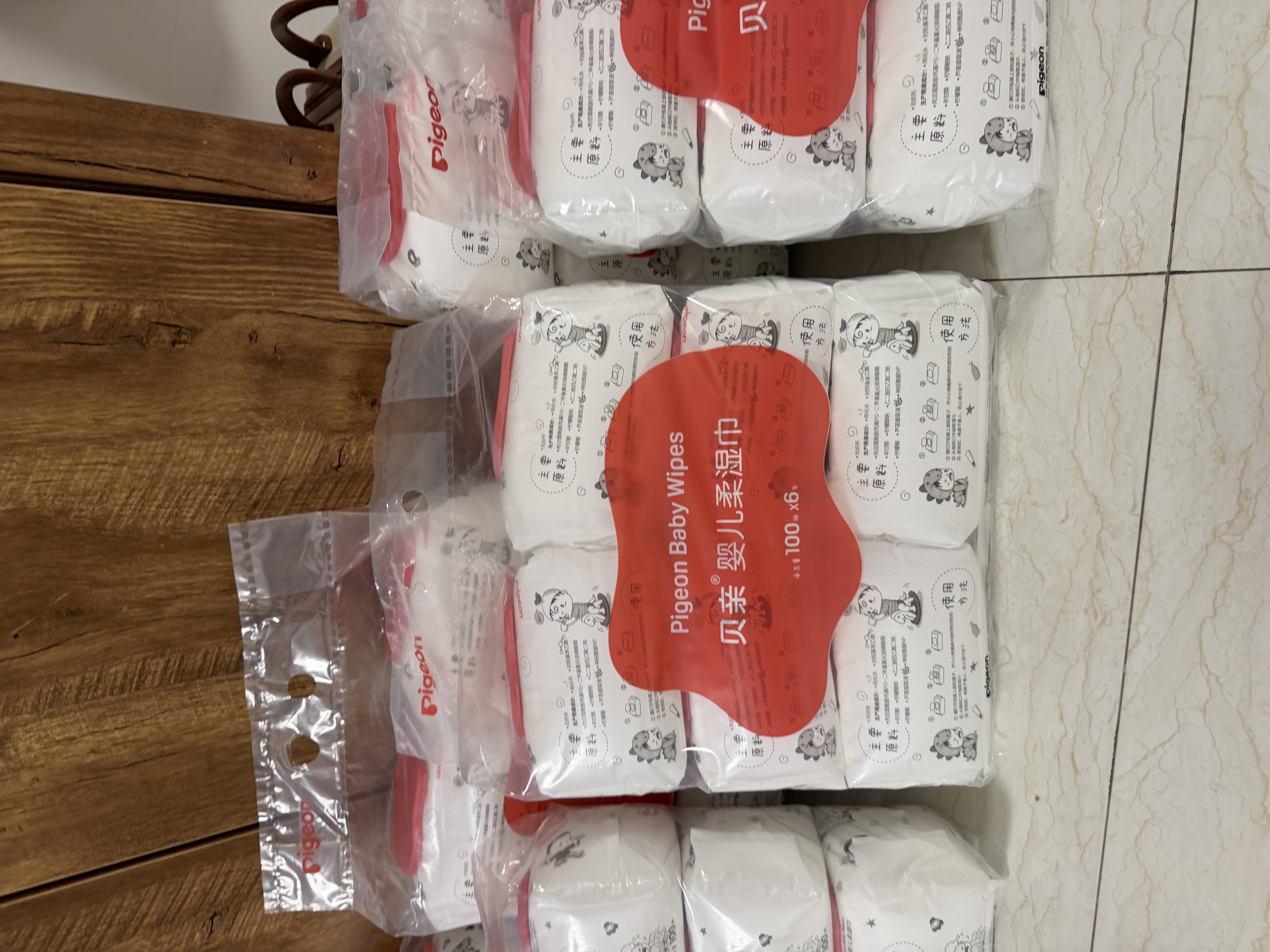 贝亲（Pigeon）新生婴儿手口柔湿巾加厚擦口擦手擦屁屁湿纸巾婴儿专用100抽*18包 实拍图