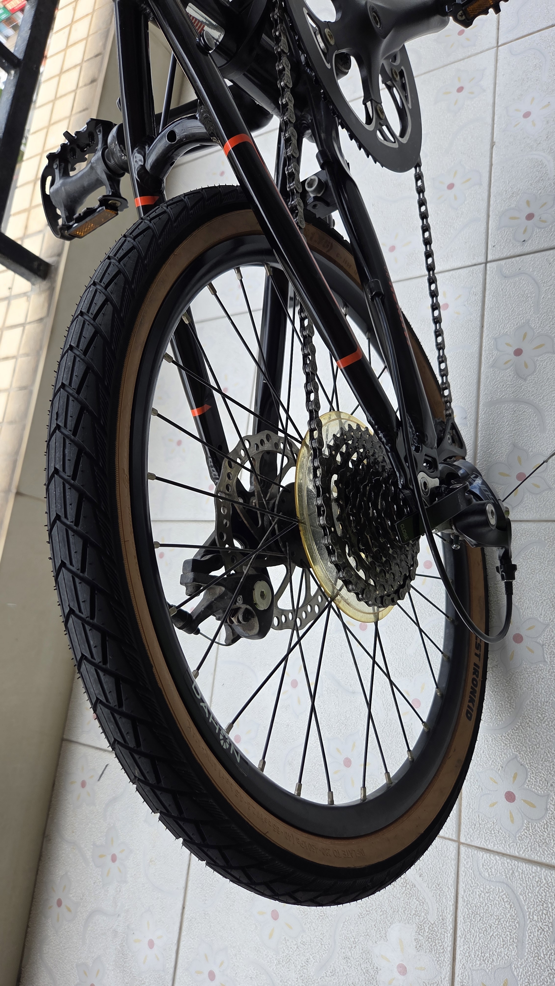 正新自行车内胎 20X1.90/2.125 美嘴48MM 城市折叠车内胎户外骑行 实拍图
