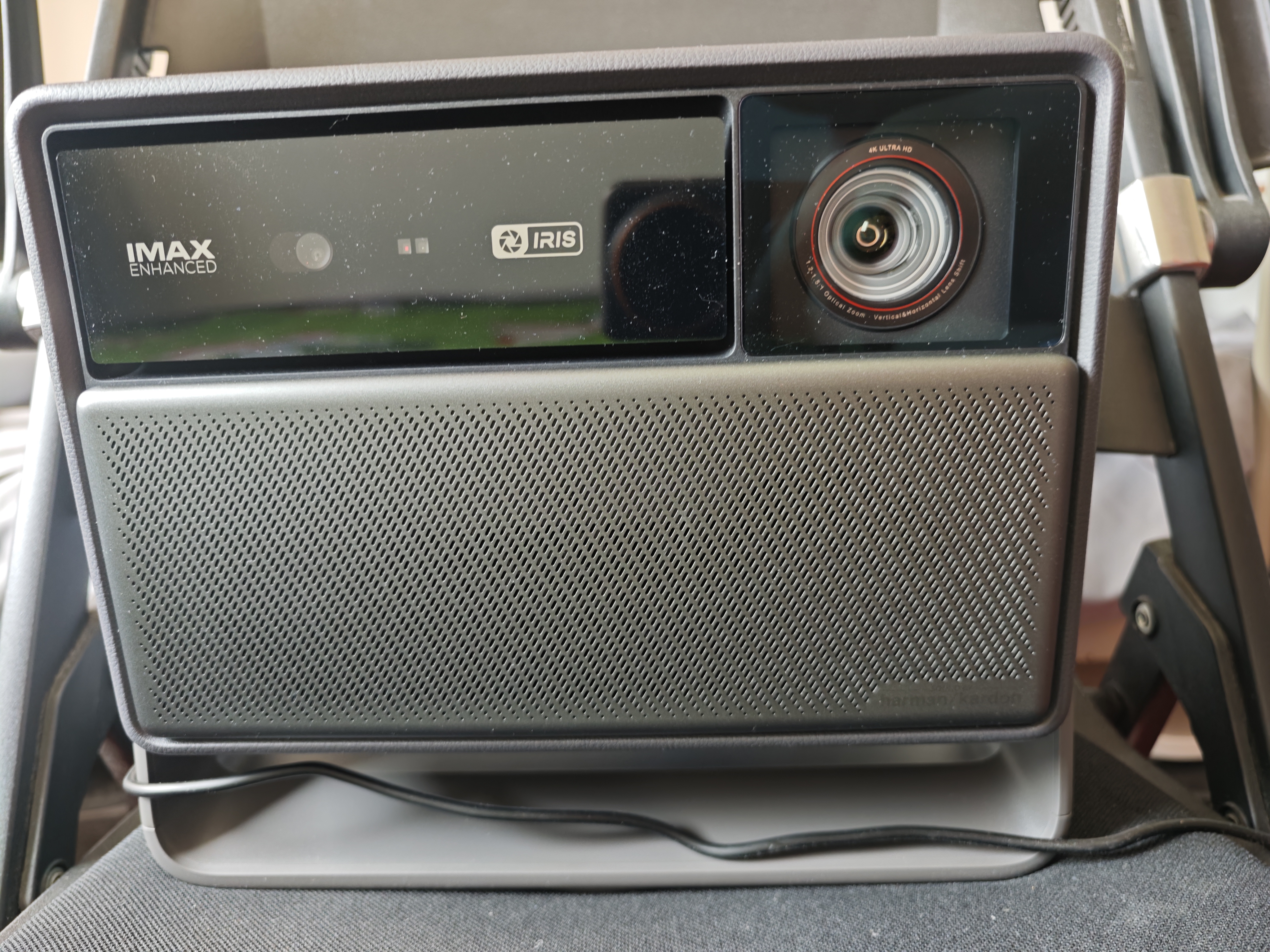 极米（XGIMI）RS30 Pro 3200CVIA真实高亮 4K超清三色激光变焦家用投影仪办公会议 智能家庭影120HZ高刷无线投屏 实拍图