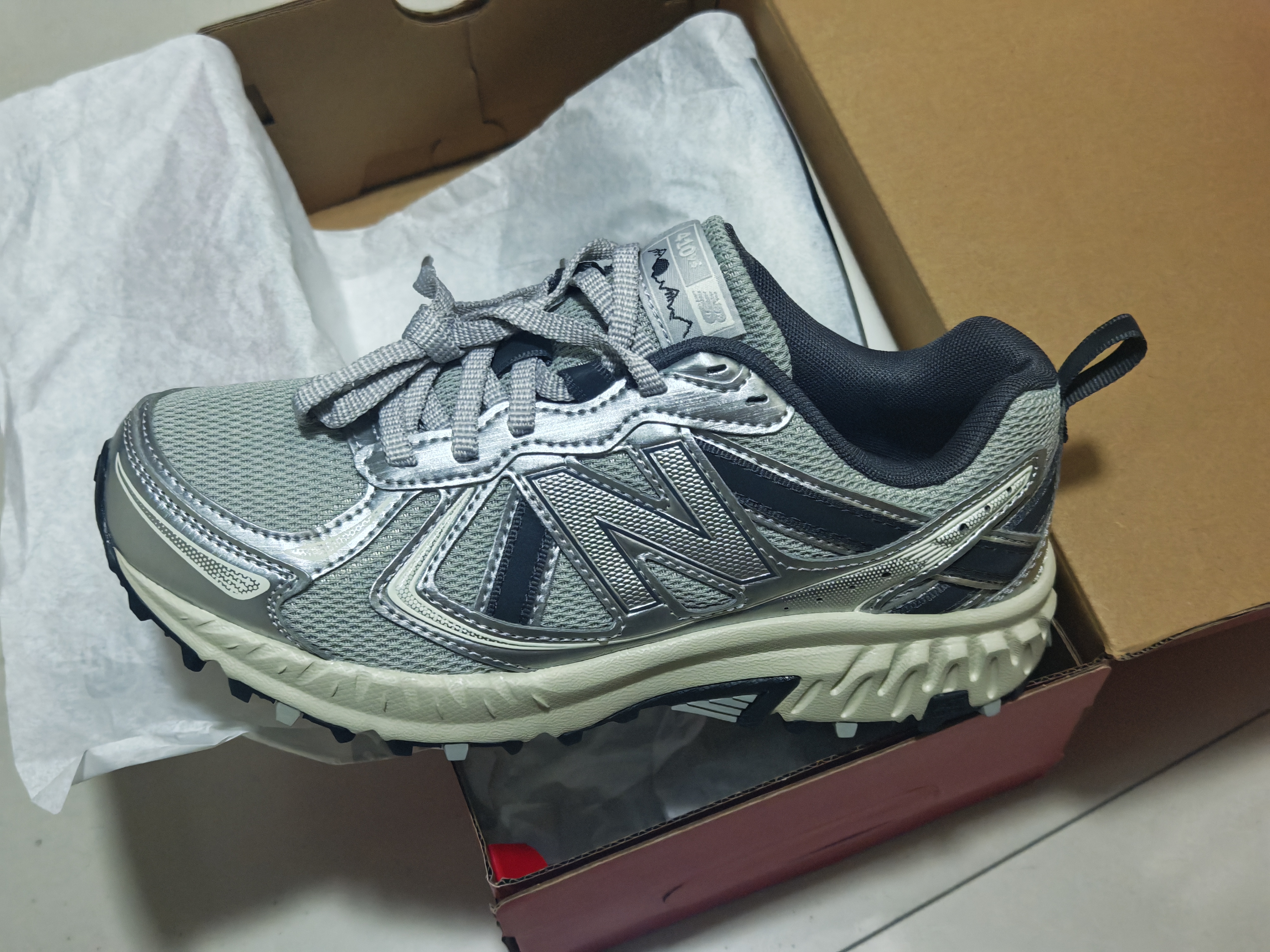 NEW BALANCE男女同款秋季耐磨透气越野跑步运动休闲鞋410系列MT410KR5 37 实拍图