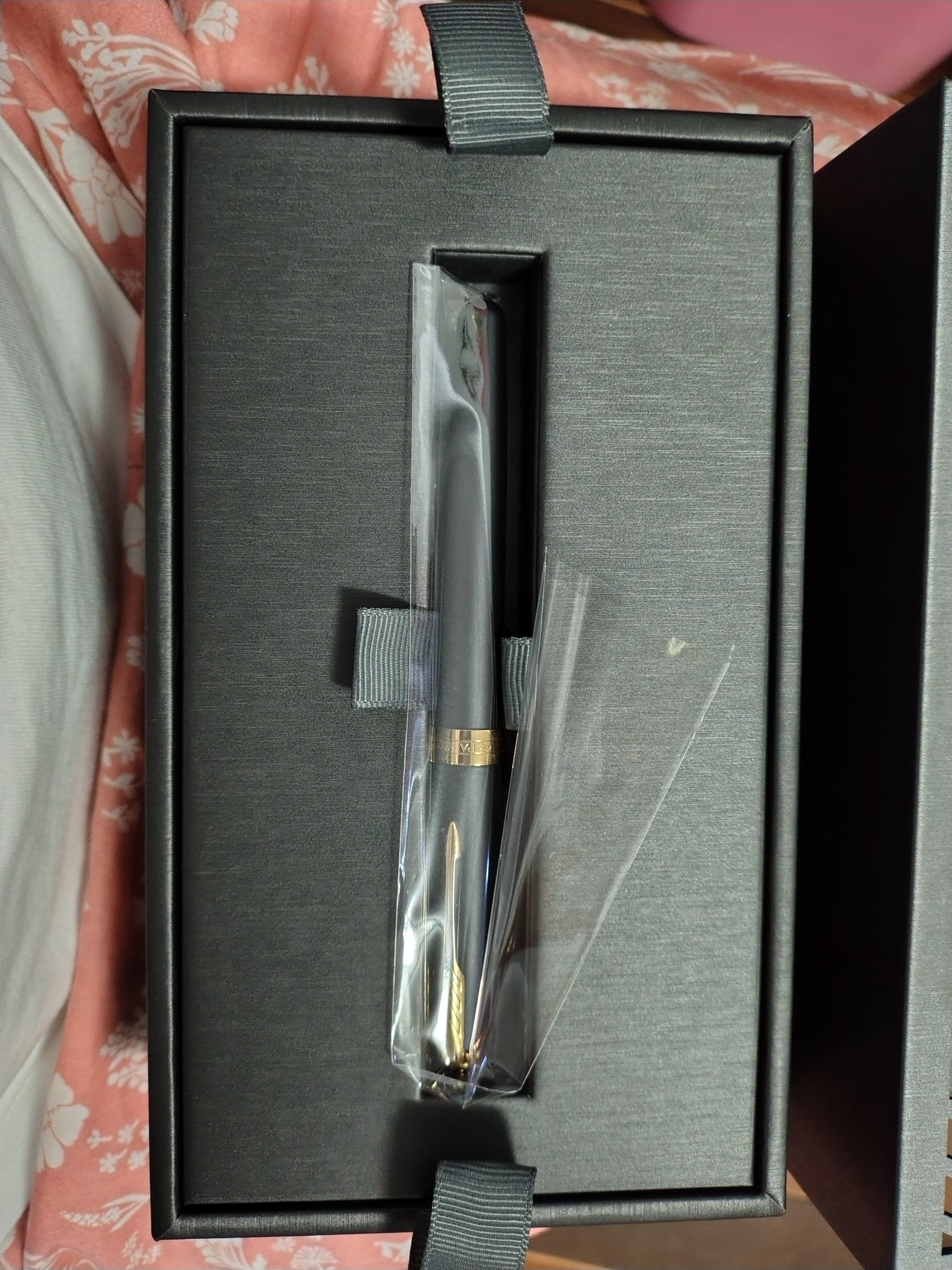 派克（PARKER）生日礼物热门商务礼物钢笔墨水笔签字笔先锋尊享礼盒商务钢男女送礼品高端轻奢礼品礼物签名笔 派克卓尔磨砂黑金夹墨水笔-尊享高档礼盒-限时福利价 实拍图