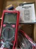 德力西电气（DELIXI ELECTRIC）智能防烧数字万用表背光数显家用便携高精度万能表电压/电流/电阻 实拍图