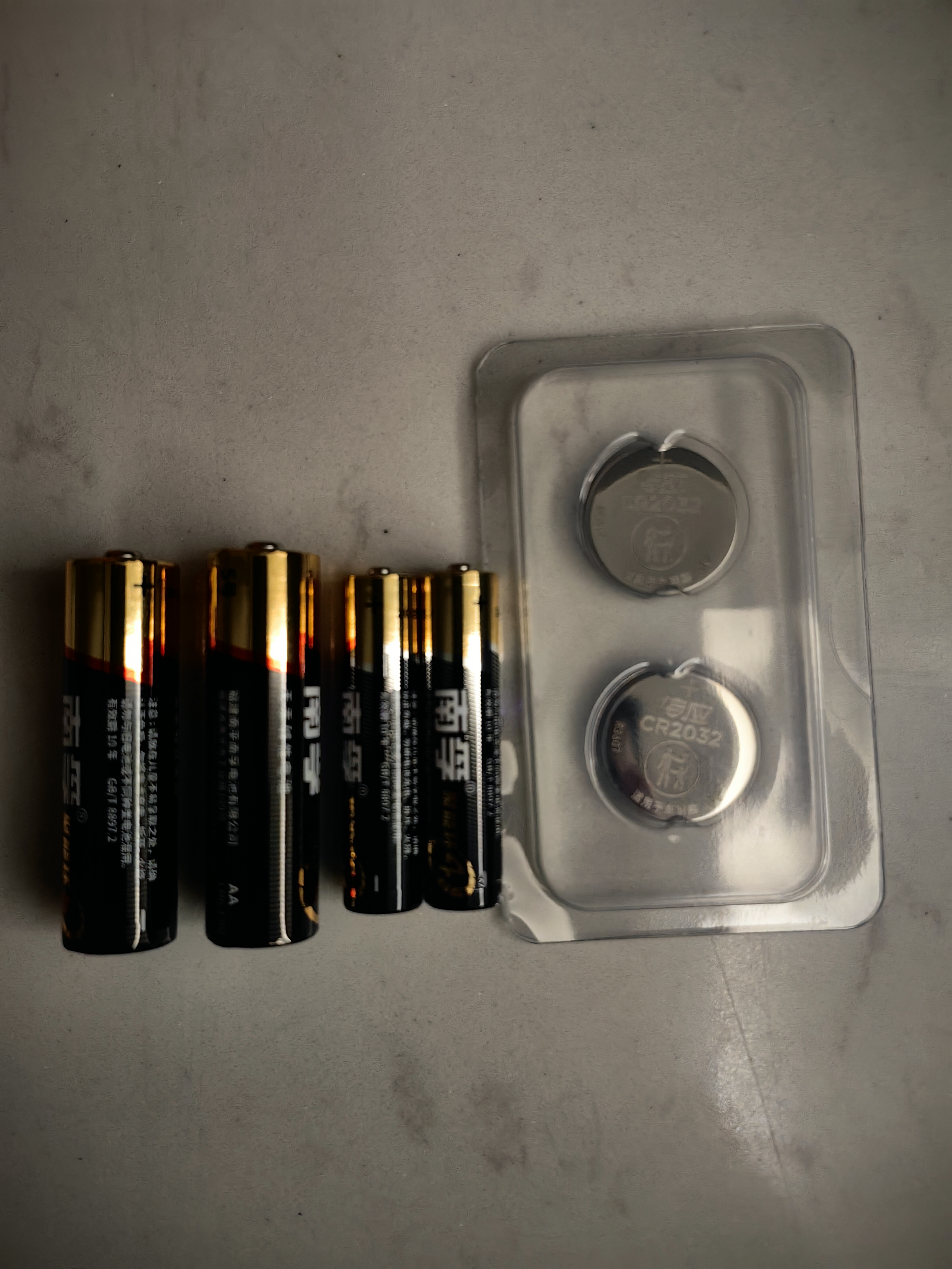 南孚5号电池8粒 五号碱性 聚能环5代 适用血压计/燃气表/遥控器/电子秤/挂钟/无线鼠标/计算器/玩具等 实拍图