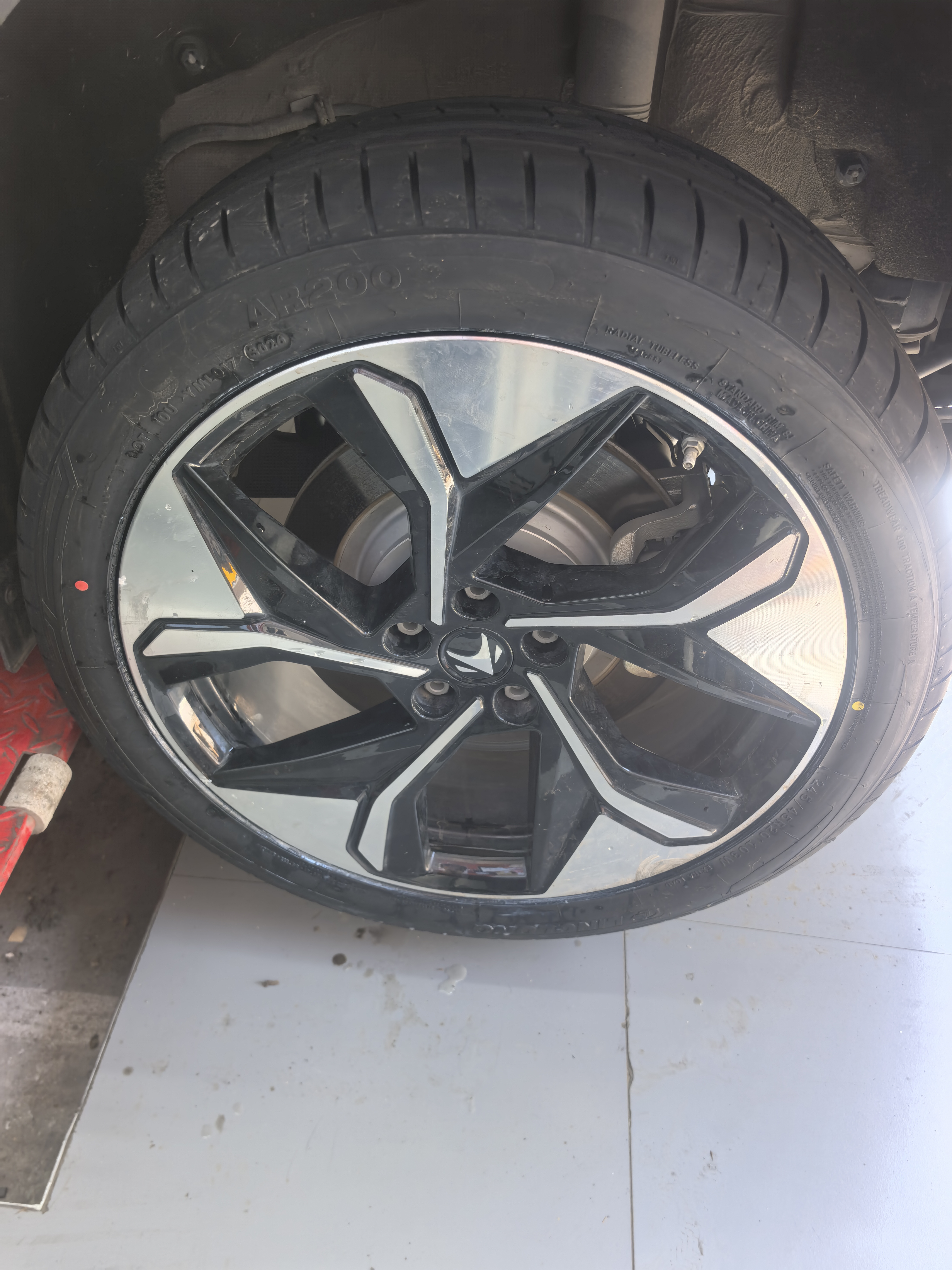 玲珑轮胎汽车轮胎245/45R20 103W XL臻选AR200 适配比亚迪唐/长安UNI-T 实拍图