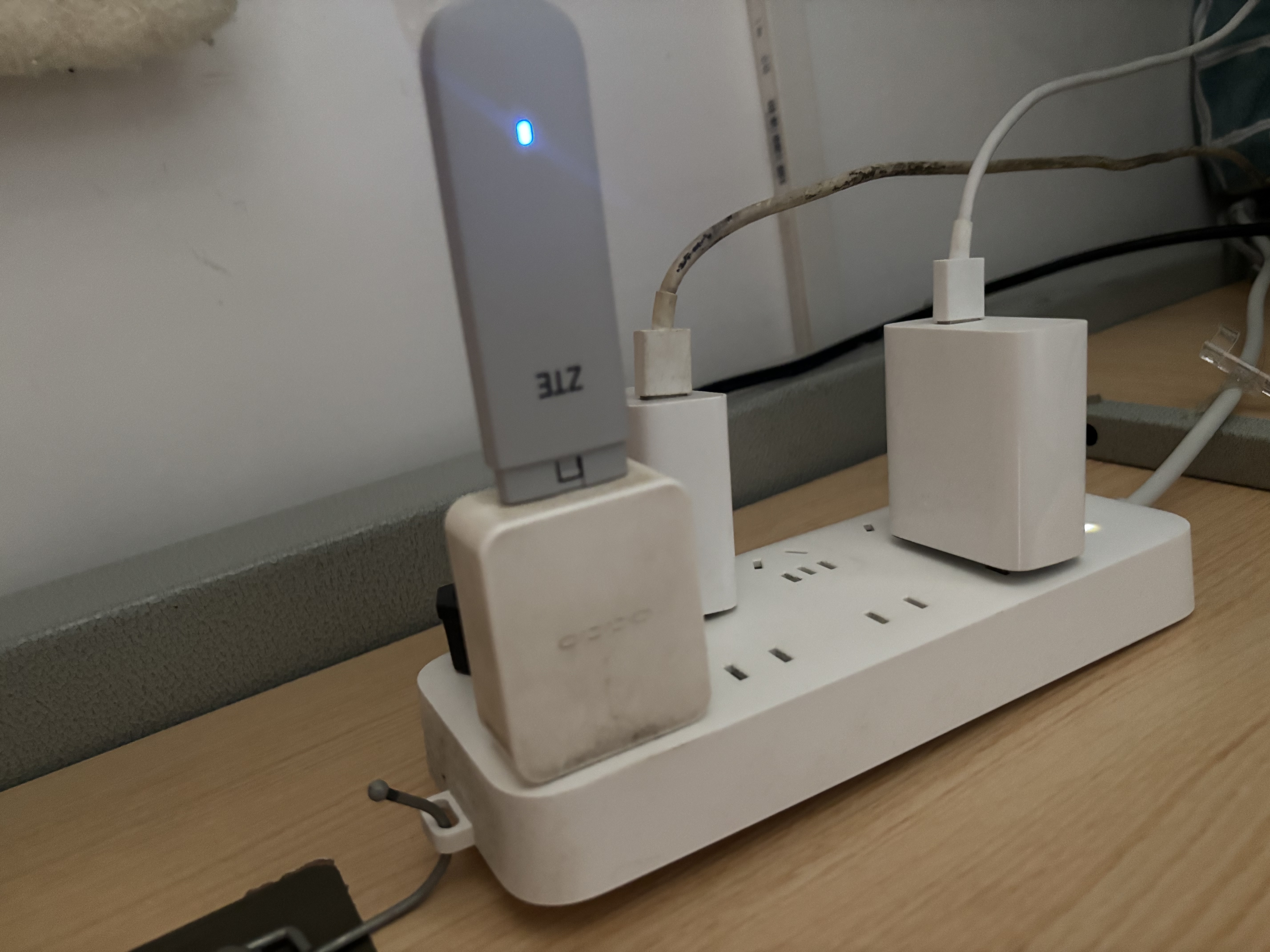中兴（ZTE）F30 Pro随身wifi6免插卡移动wifi无线网卡便携式热点4g路由器无限笔记本电脑通用流量2026款 实拍图