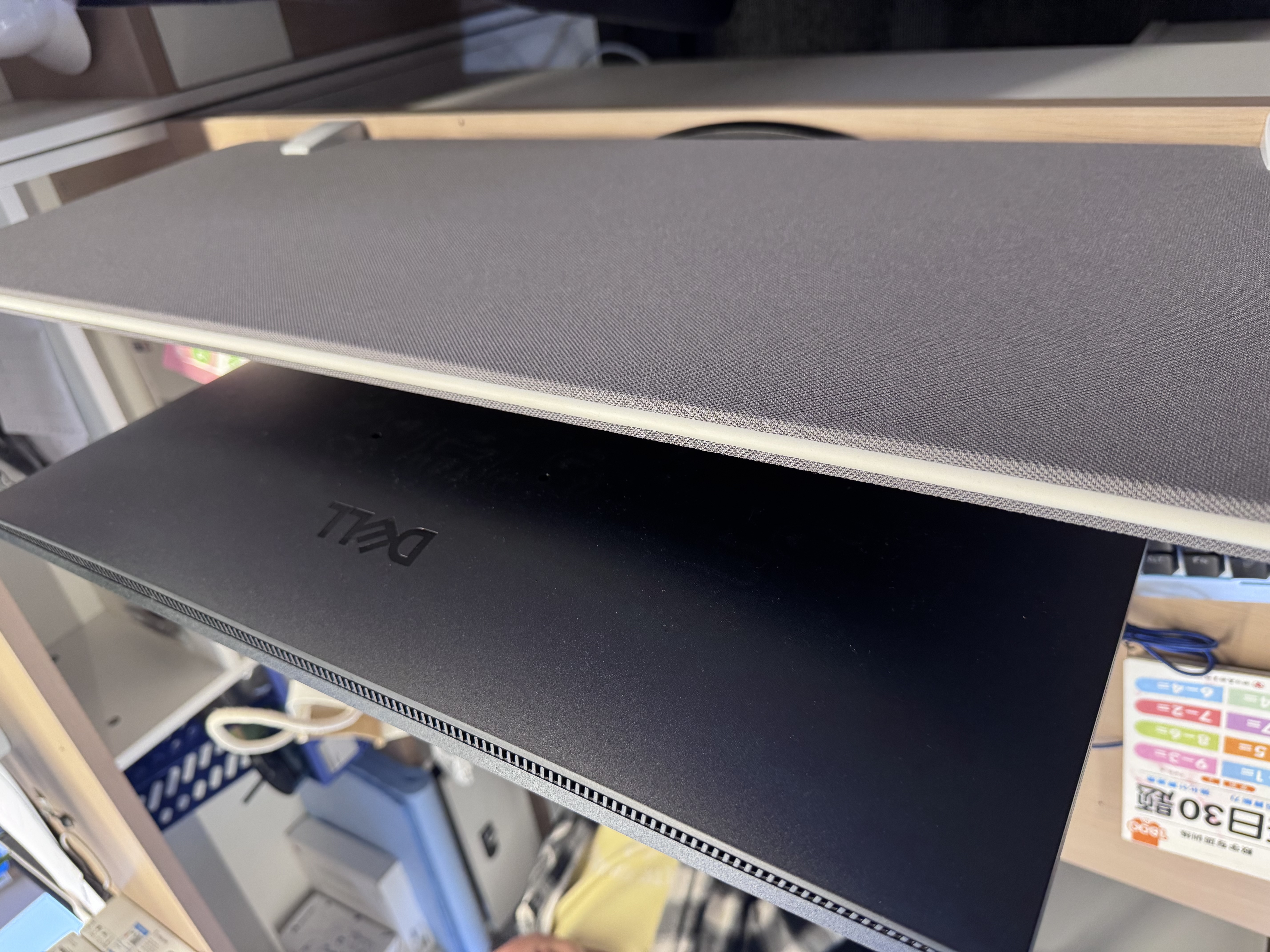 戴尔（DELL） E系列商用办公显示器 LED背光不闪屏 支持VESA壁挂显示屏幕 电脑显示屏 E2425HM 23.8英寸100hz低蓝光 实拍图