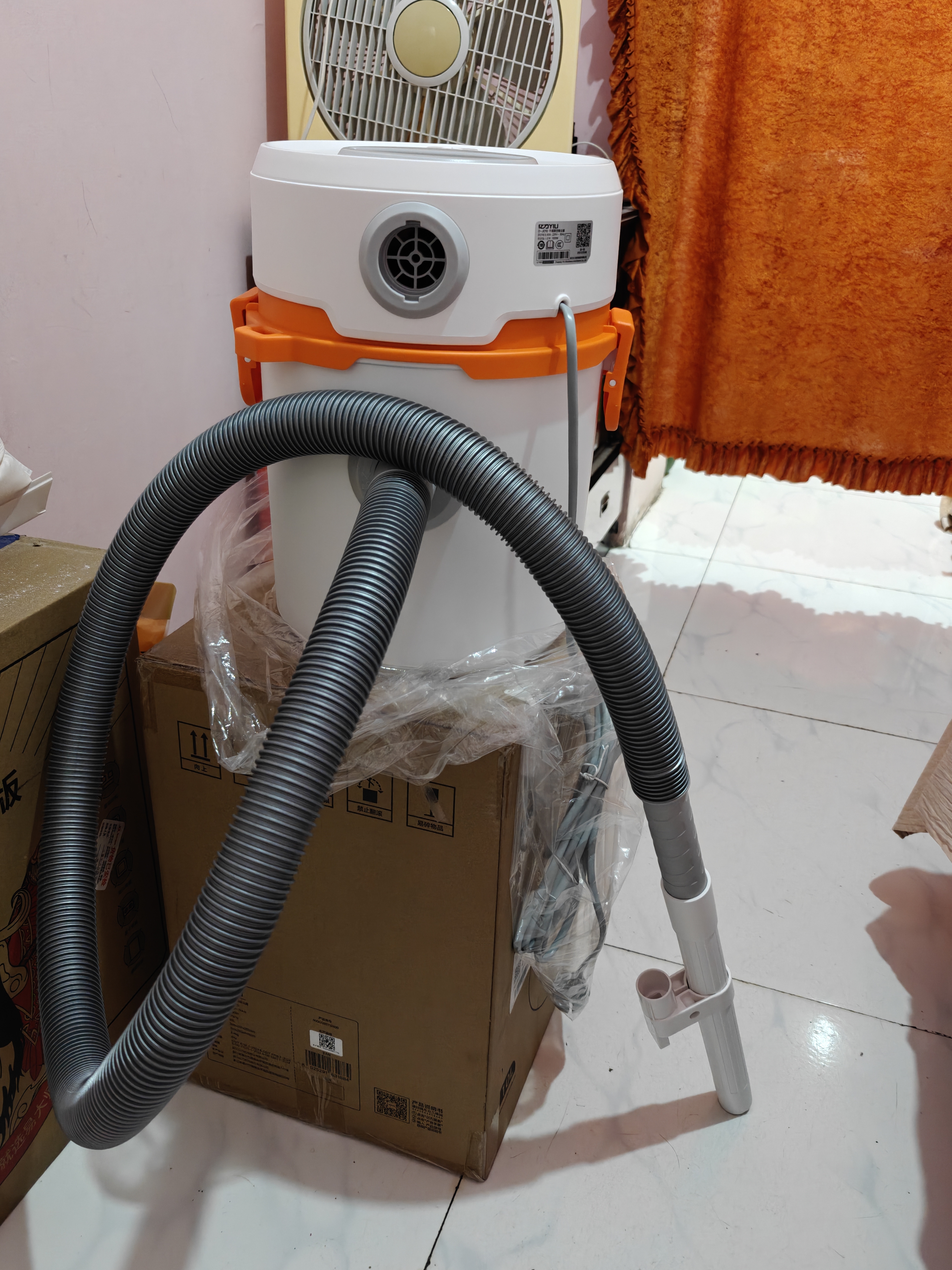 亿力【吸猫毛神器】手持桶式吸尘器拖地强力吹吸一体机工业家庭车用地毯超强大吸力开荒保洁除螨DJ010 实拍图