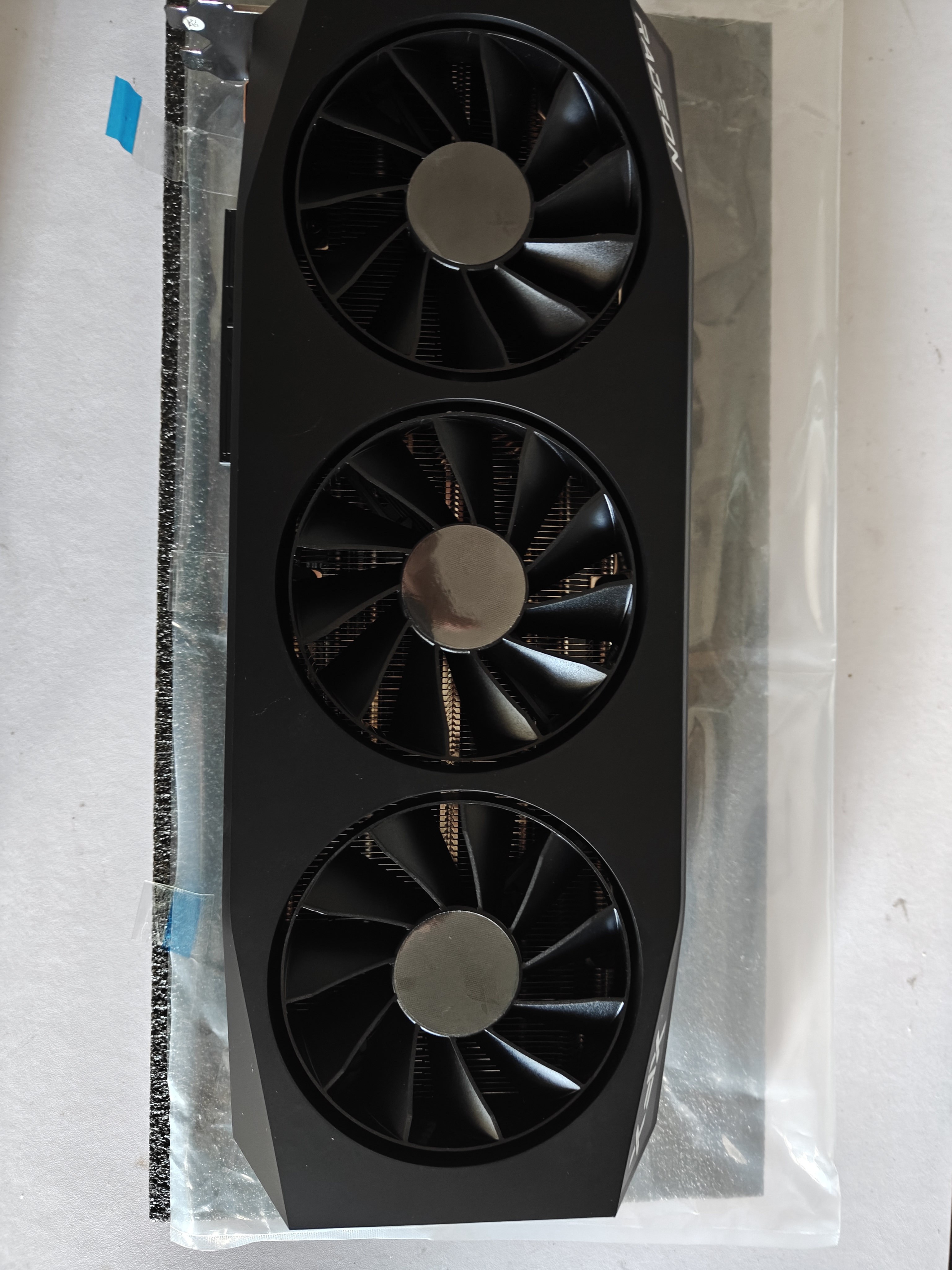 讯景（XFX）AMD RADEON RX 9070 XT OC 海外版Ultra 16GB 电竞游戏智能学习DeepSeek人工智能AI本地部署显卡 实拍图