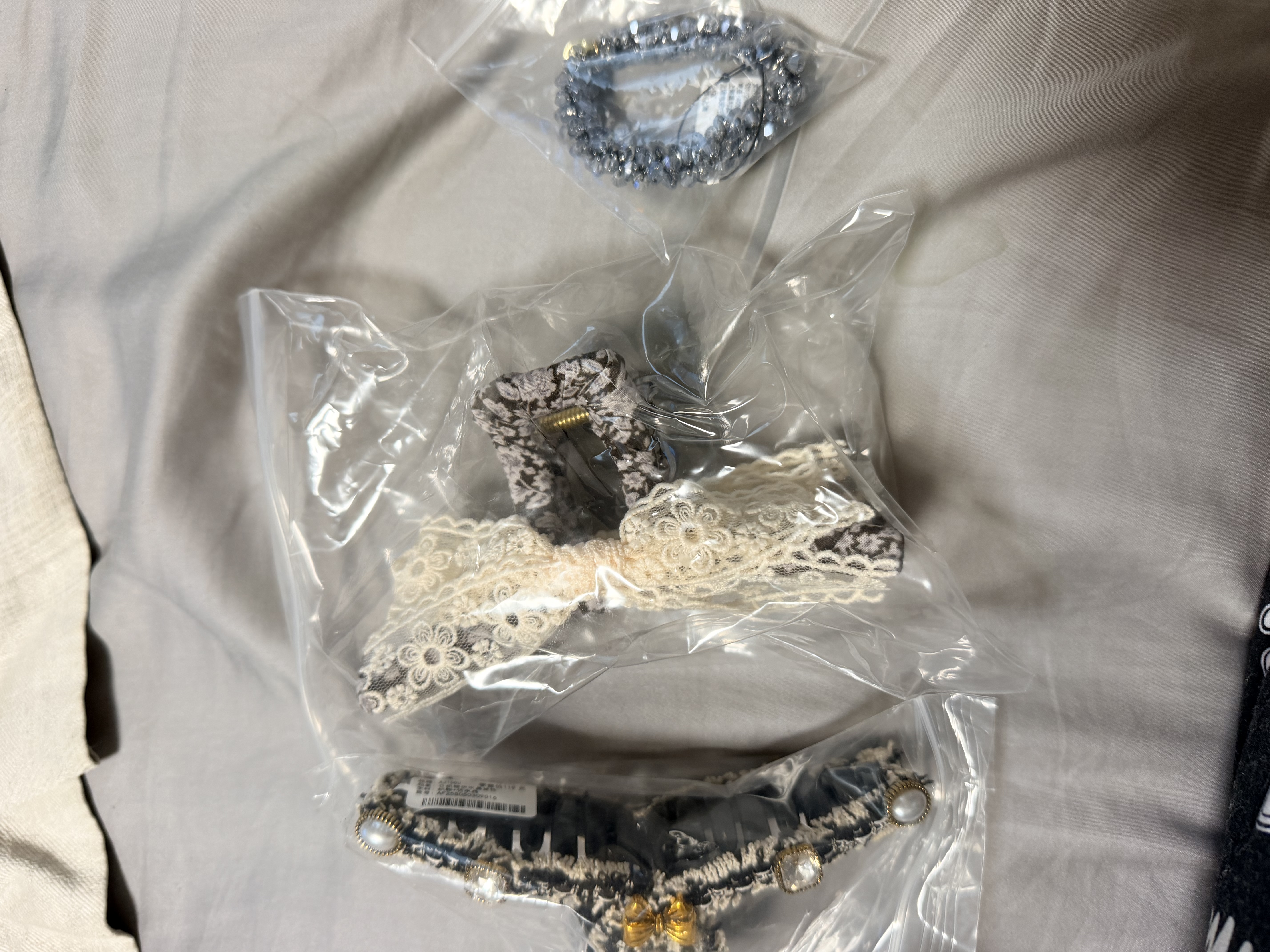 阿吉豆发夹【线下商城同款】时尚百搭碎花蝴蝶结大抓夹礼物中秋节 实拍图