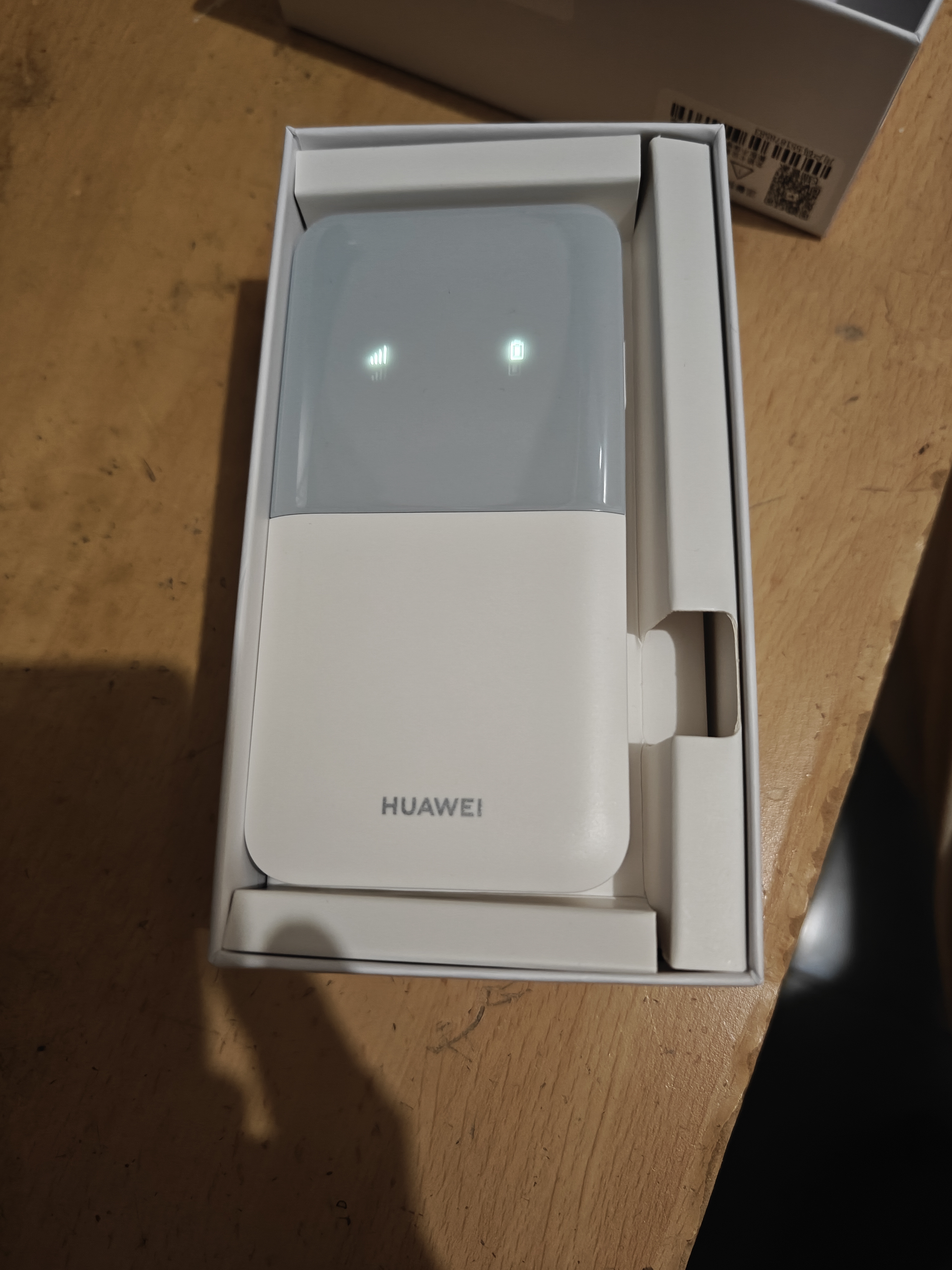 华为随身wifi5移动无线4g路由器高速流量车载便携机卡绑定版2025新款 实拍图