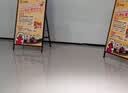 柏致户外海报架防风广告牌门口水牌kt板广告架展示牌立式落地式L形 抗大风丨黑色60*90cm丨带滑轮 实拍图