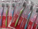 高露洁（Colgate）【热卖榜】牙刷软毛超洁纤柔牙刷成人深层清洁独立包装5支 实拍图