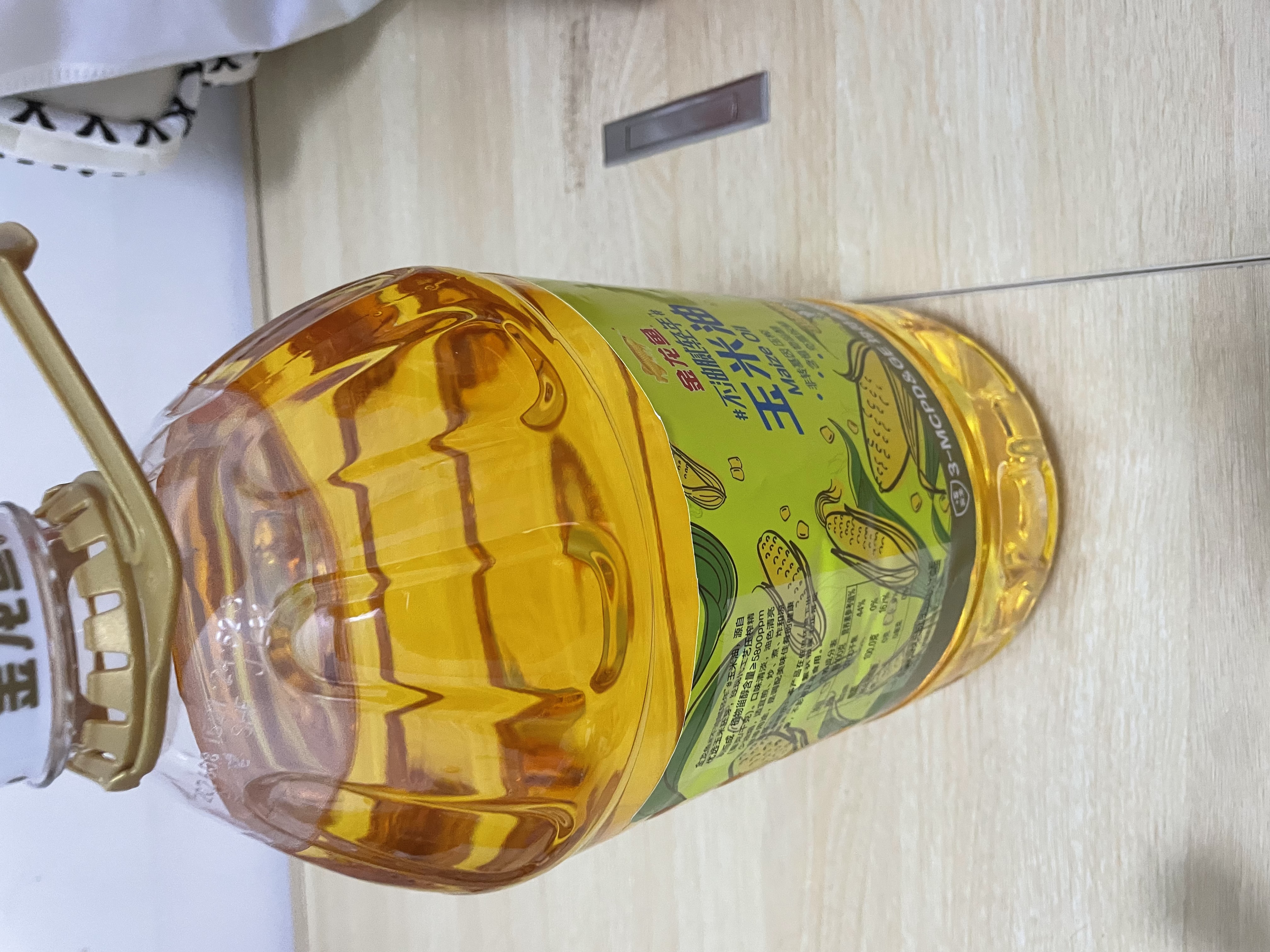 金龙鱼 食用油 非转基因 物理压榨不油腻轻年玉米油4L 实拍图