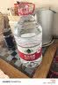 农夫山泉饮用水 饮用天然水5L*4桶 整箱装 桶装水塑膜随机包装 实拍图
