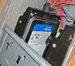 西部数据（WD）4TB 台式机机械硬盘 WD Blue 西数蓝盘 3.5英寸 5400转 128MB SATA CMR垂直技术 WD40EZZX AI硬盘 实拍图