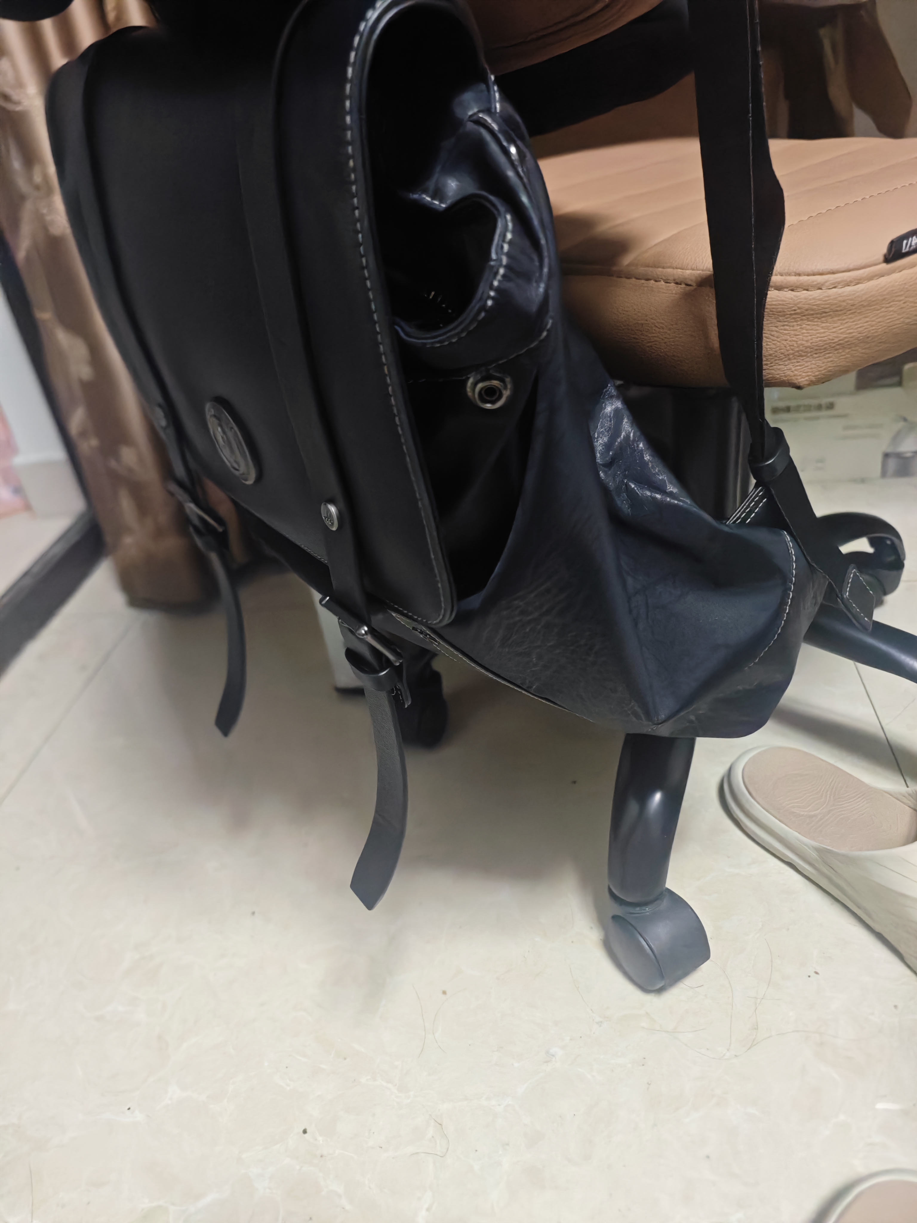 暇步士（Hush Puppies）双肩包男时尚背包14英寸电脑包出差旅行包办公多功能生日礼物 实拍图