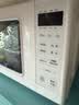 美的（Midea）变频800W大火力小清新微波炉  磨砂面板 家用小型20L容量 简单操作PM2002 纯白 实拍图