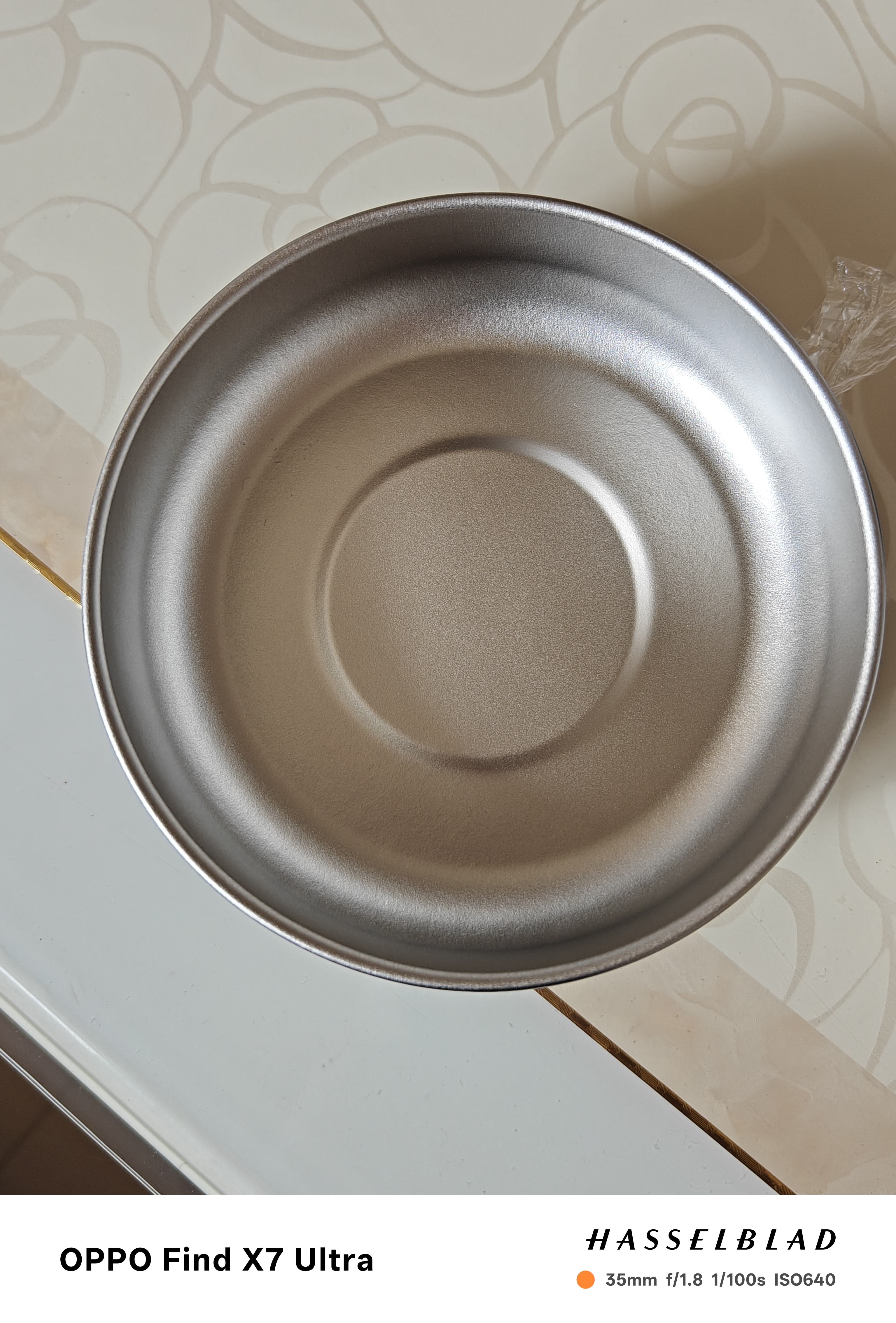 铠斯（KEITH）纯钛饭盒泡面碗带盖大号便当盒家用户外纯钛餐具大碗凯斯 纯钛饭盒 Ti5328 （约1000ml） 实拍图