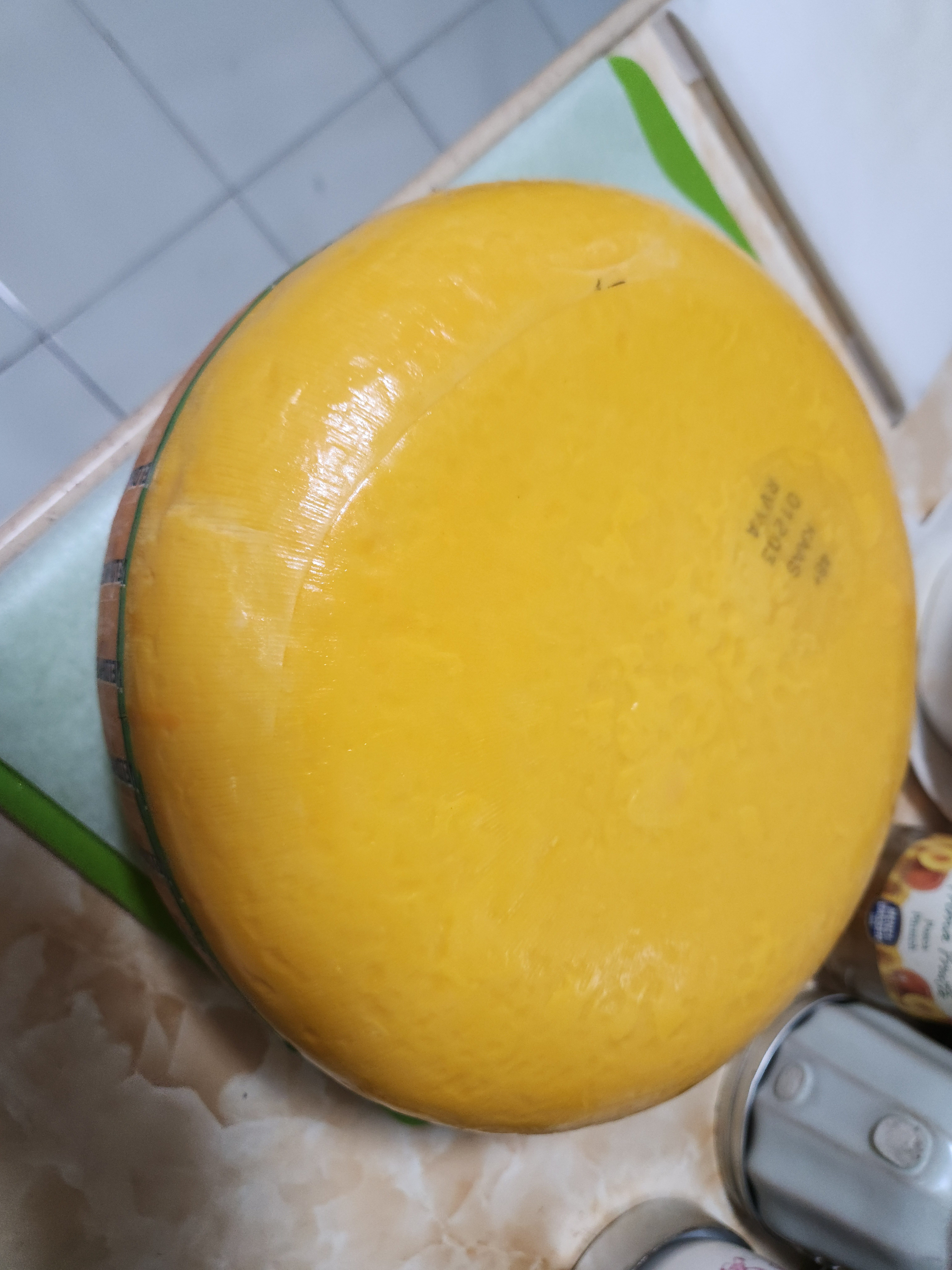 贝斯隆原装进口 高达原制纯奶酪芝士块即食拉丝干酪原味 Cheese烘焙乳酪 高达黄波奶酪约重 4100g*1轮 实拍图