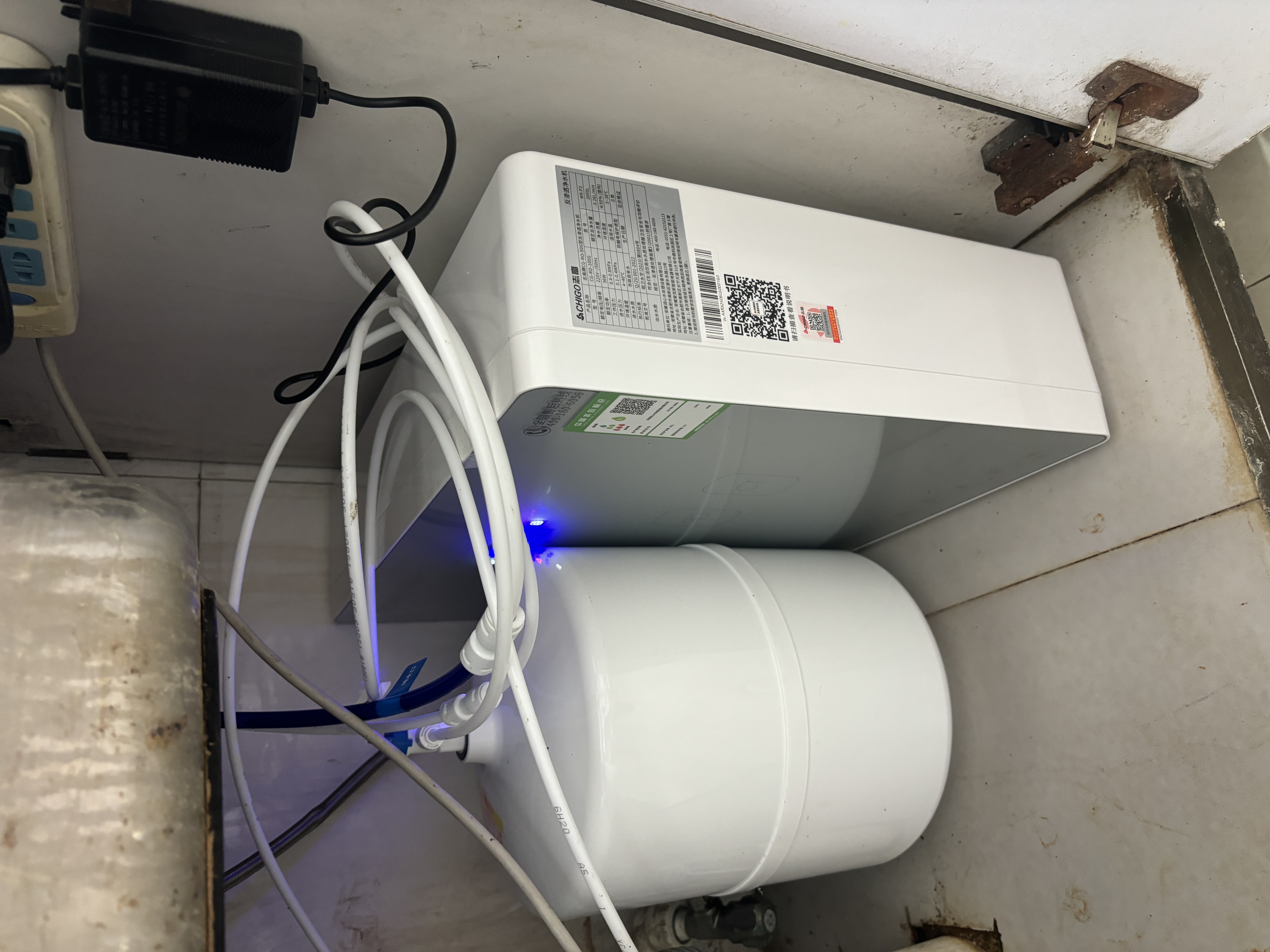 志高（CHIGO） 净水器家用瞬时1000G出水厨房直饮机0阻垢剂厨下式自来水过滤器管线机套装RO反渗透净饮机 P3经典款(上门安装)【单纯水龙头】 实拍图