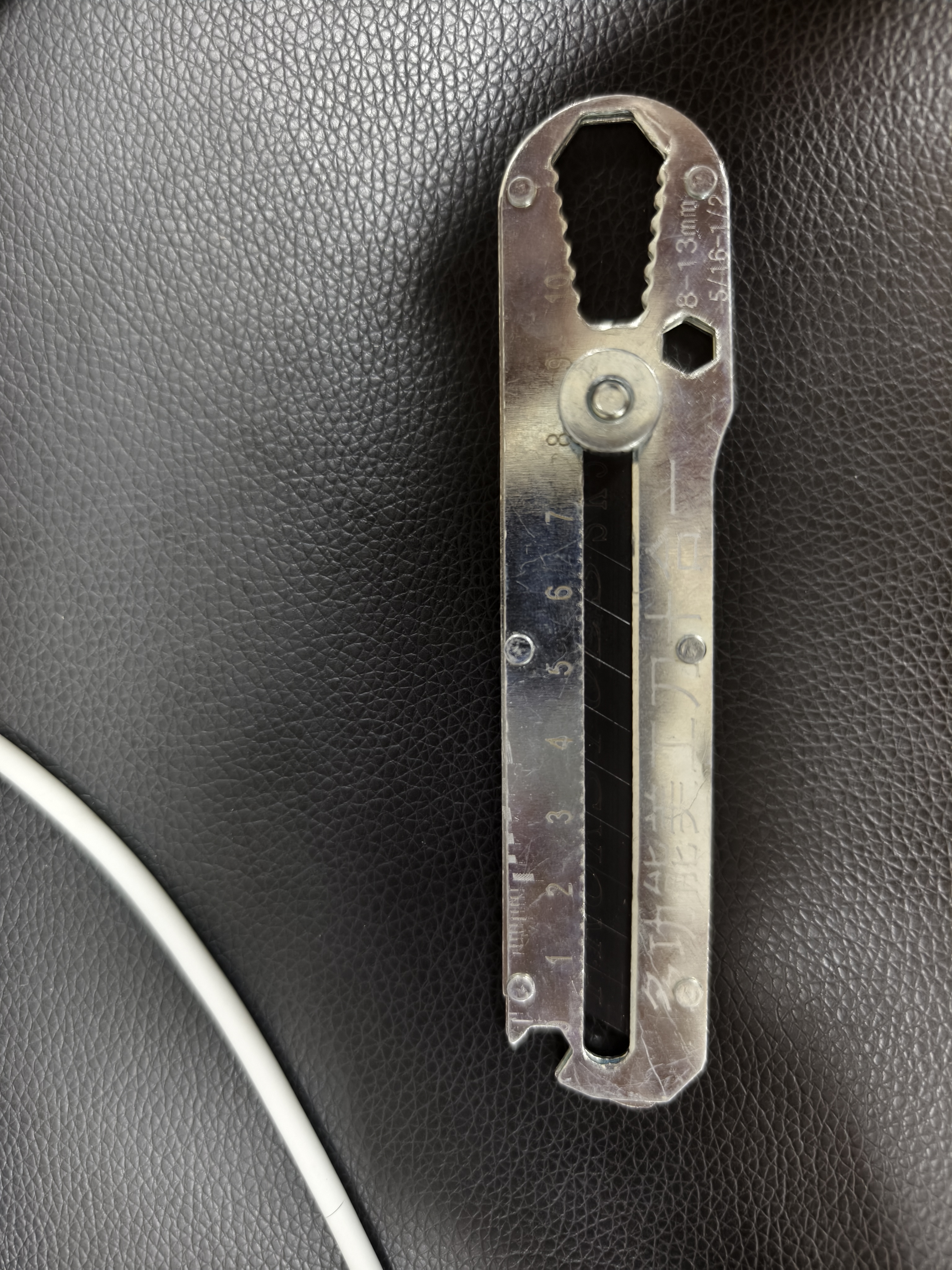 多功能不锈钢美工刀重型裁纸刀具美工刀重型超锋利裁纸刀墙纸刀工业级全金属刀架刀片木工工具 德国精工【独立包装1把装】十合一 实拍图