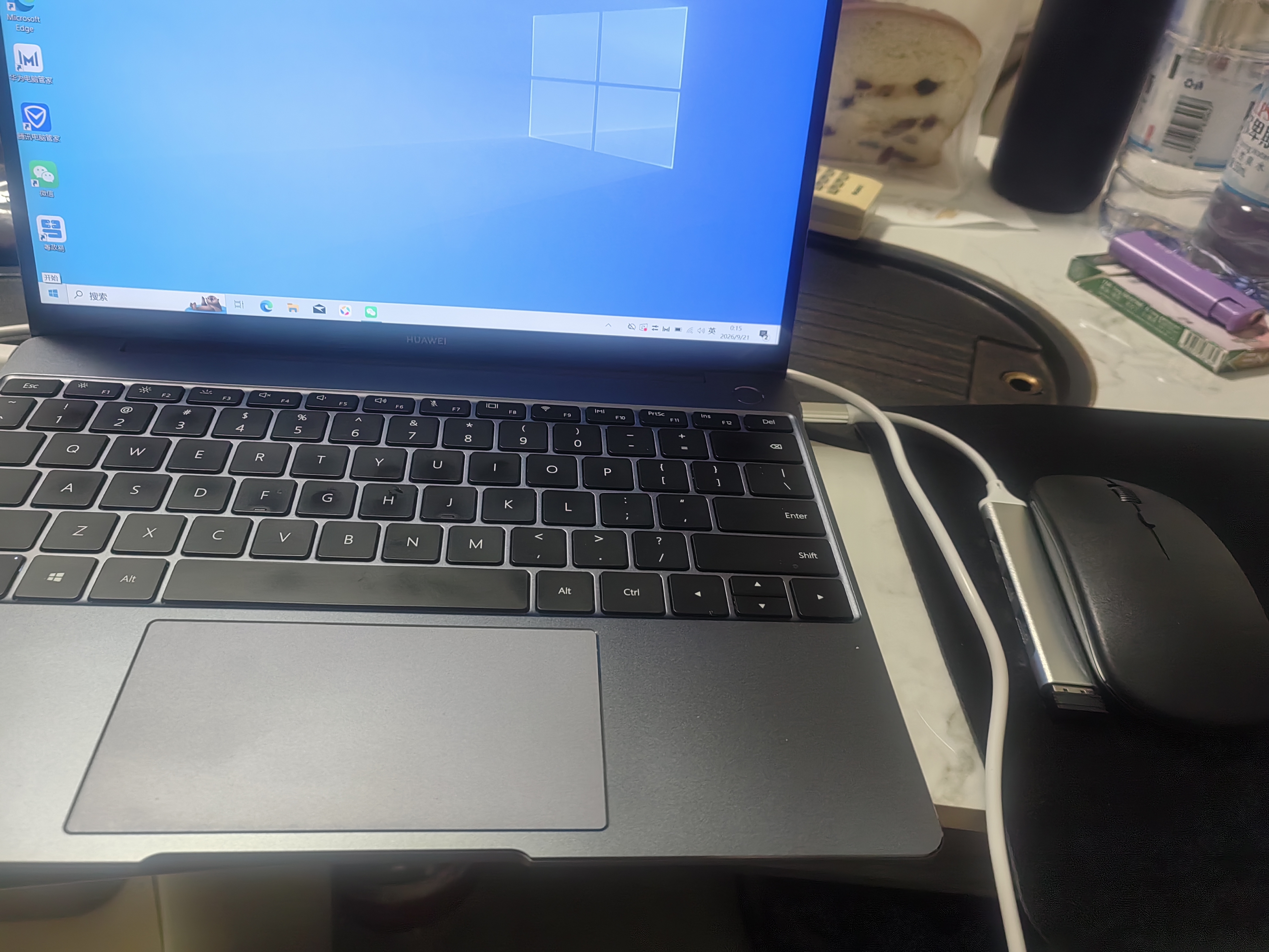 华为HUAWEI二手笔记本MateBook13/xpro触屏2K猎人游戏本便携二手笔记本电脑 华为20款 I5十代 16G+512G 独显 窄边 95成新 实拍图