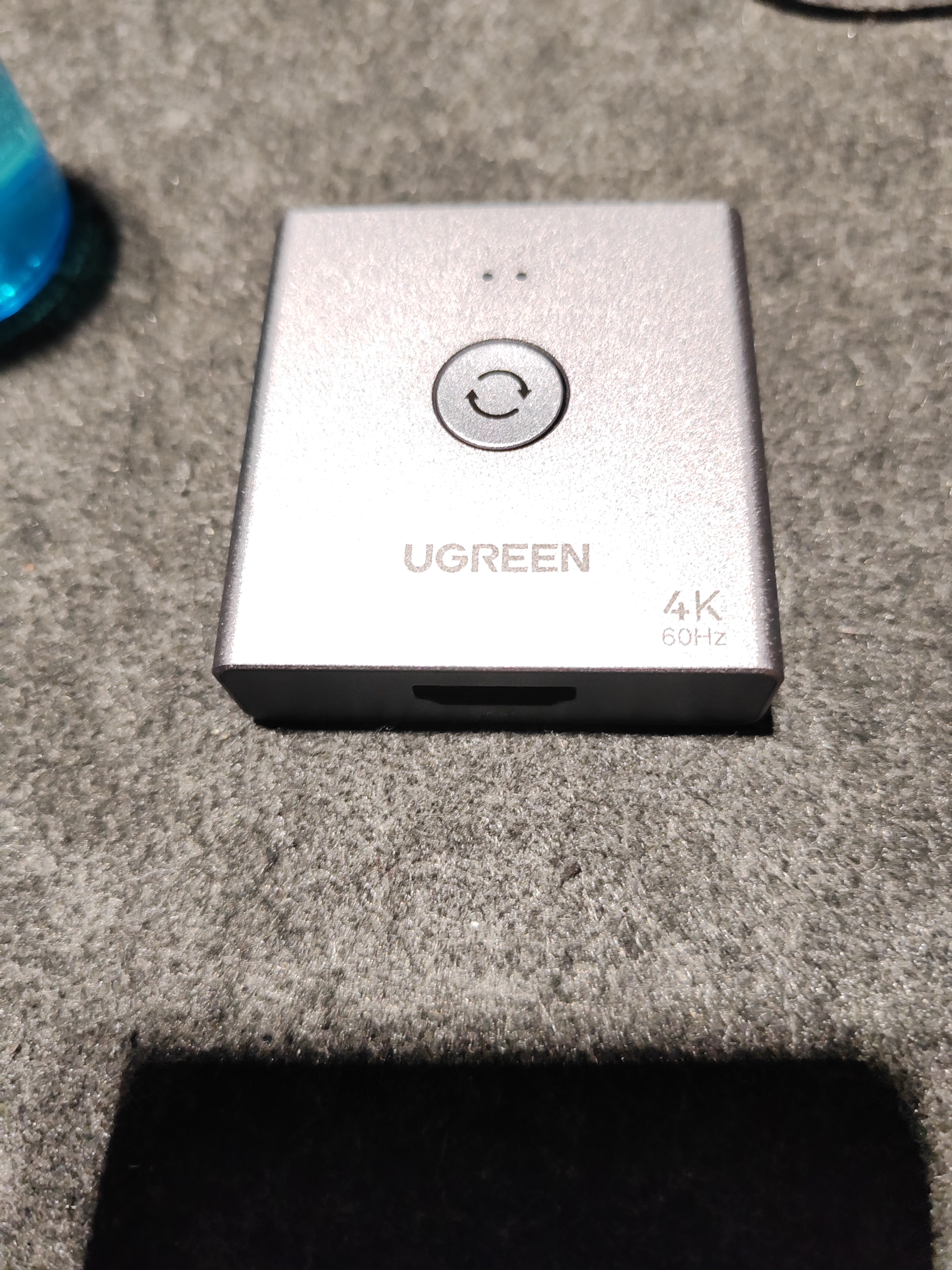 绿联HDMI2.0切换器二进一出4K60Hz高清视频分配器一分二笔记本电脑显示接电视分屏双屏扩展器 HDMI双向切换器【4K60Hz】铝壳款 实拍图
