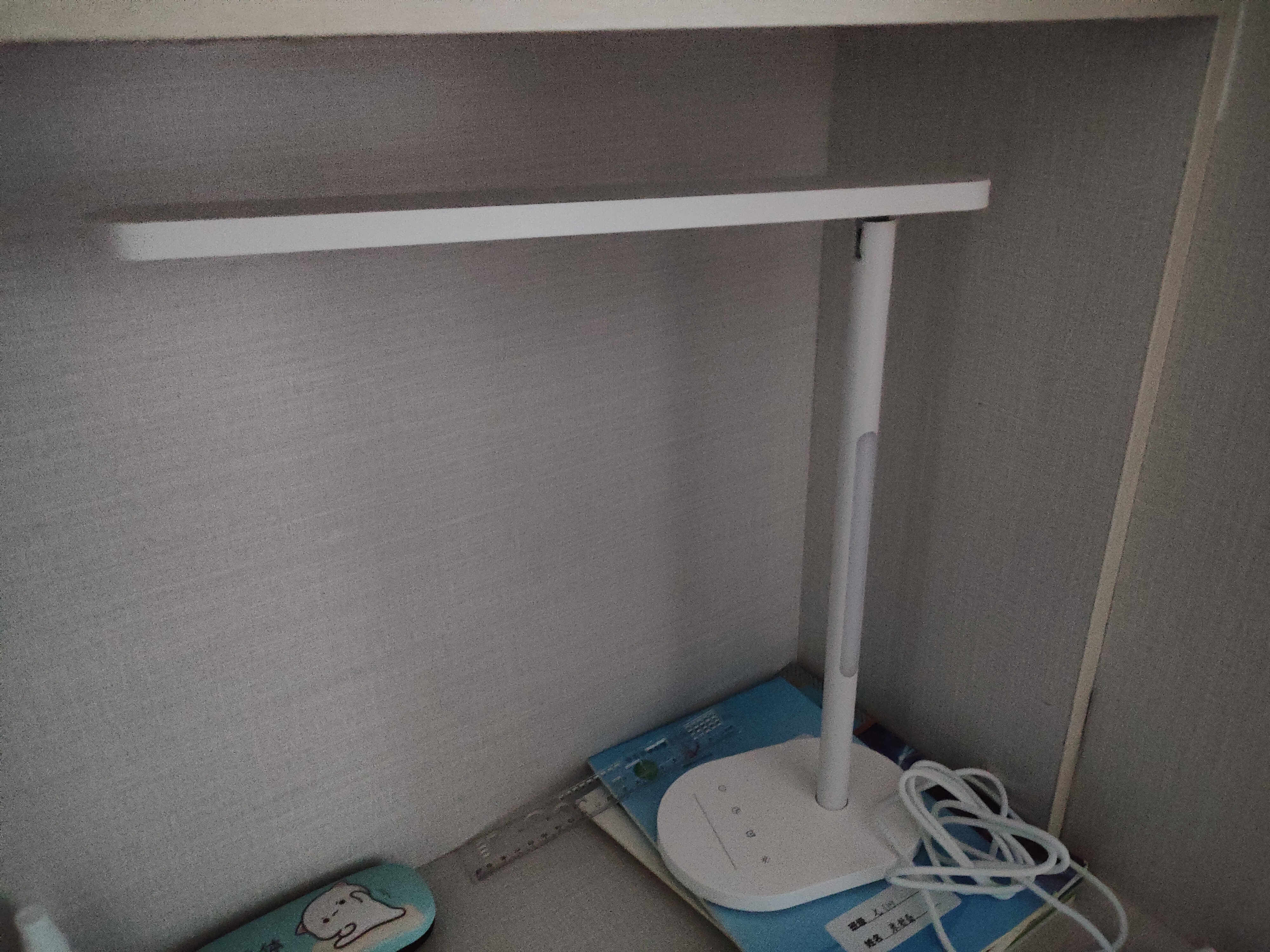 欧普照明（OPPLE）AAAA质量分级 护眼防蓝光儿童LED触控调光卧室宿舍书桌读写台灯 实拍图