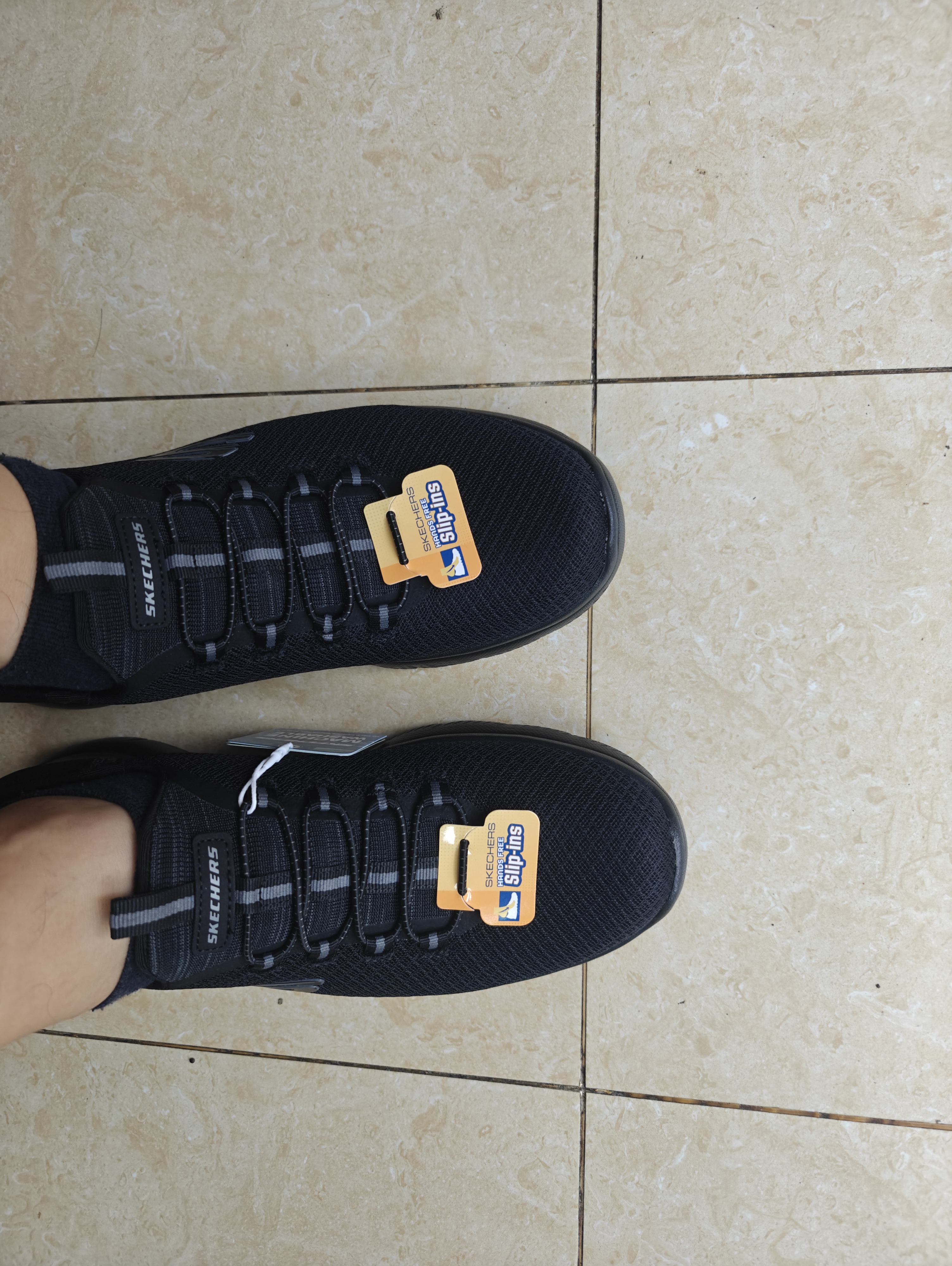 斯凯奇（Skechers）运动鞋男士秋季闪穿一脚蹬休闲鞋健步鞋软底减震男鞋232457 实拍图