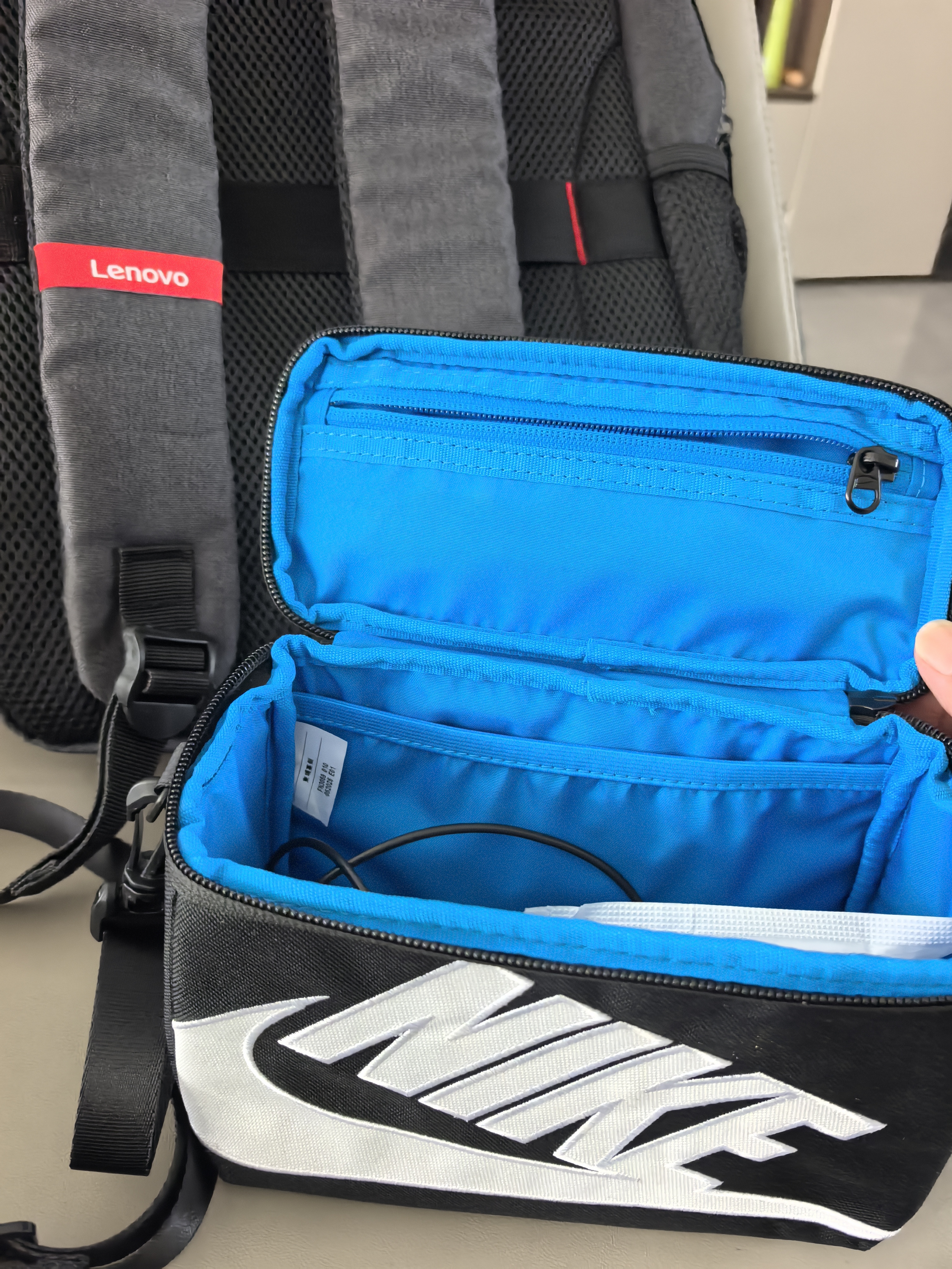 耐克NIKE单肩包/斜挎包中性鞋盒包NIKE休闲包FN3059-010黑白均码 实拍图