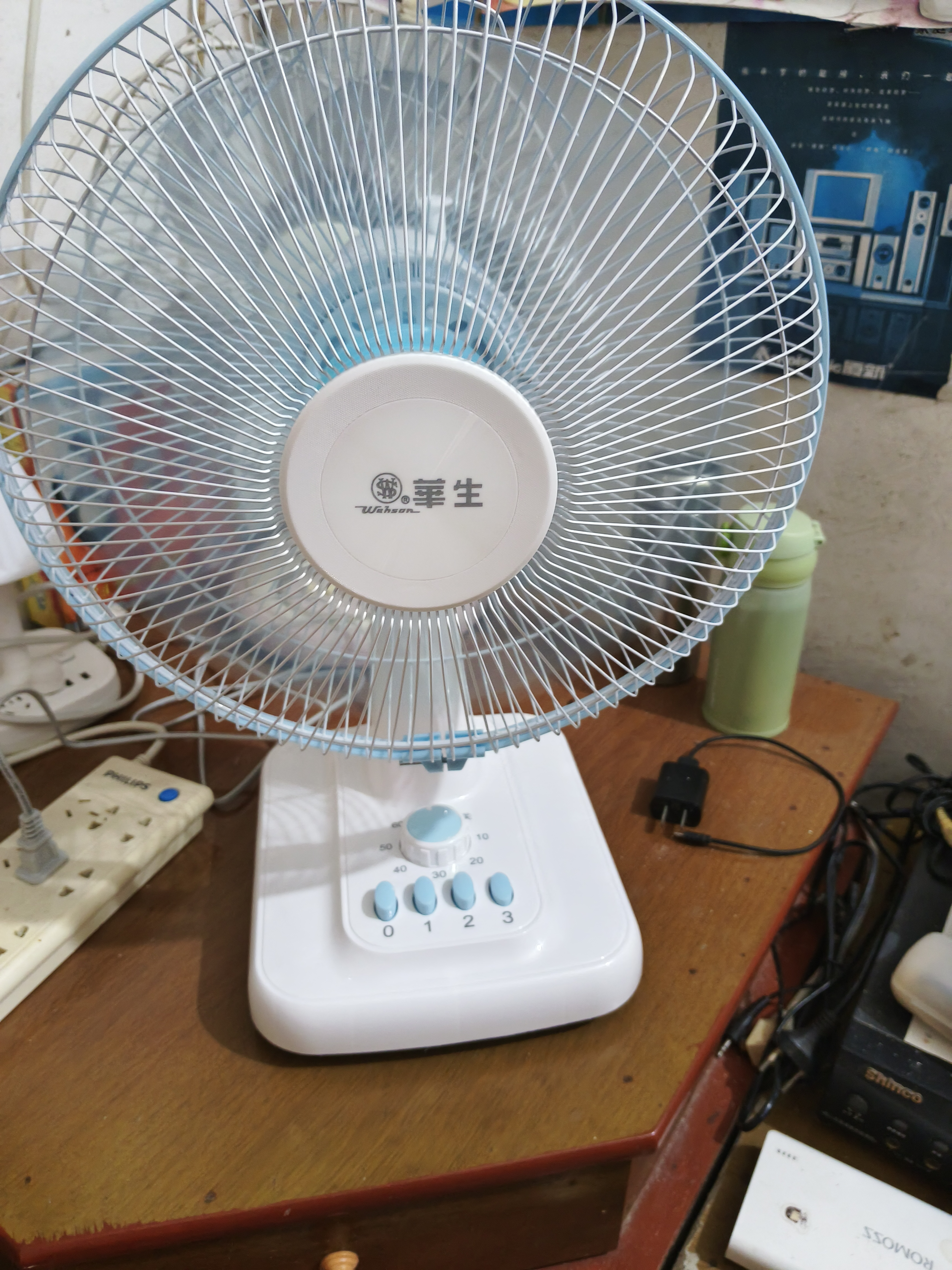 华生（Wahson）电风扇/台扇/低音风扇/大风量家用电扇/空调伴侣交流定频风扇 WS-A1201A 实拍图