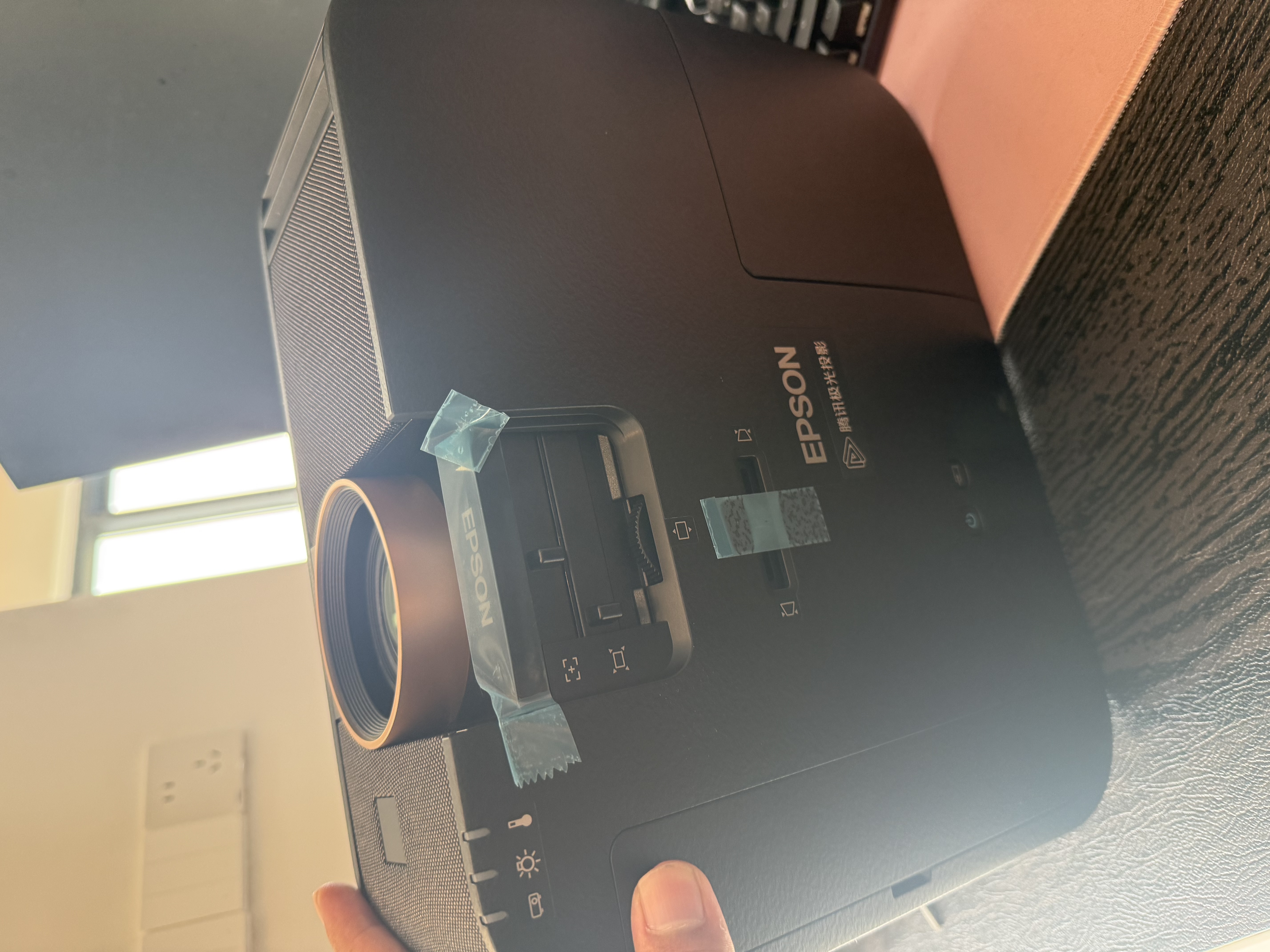 爱普生（EPSON）CH-TW6280T家用投影仪+爱普生100英寸家用电动智能幕布 实拍图