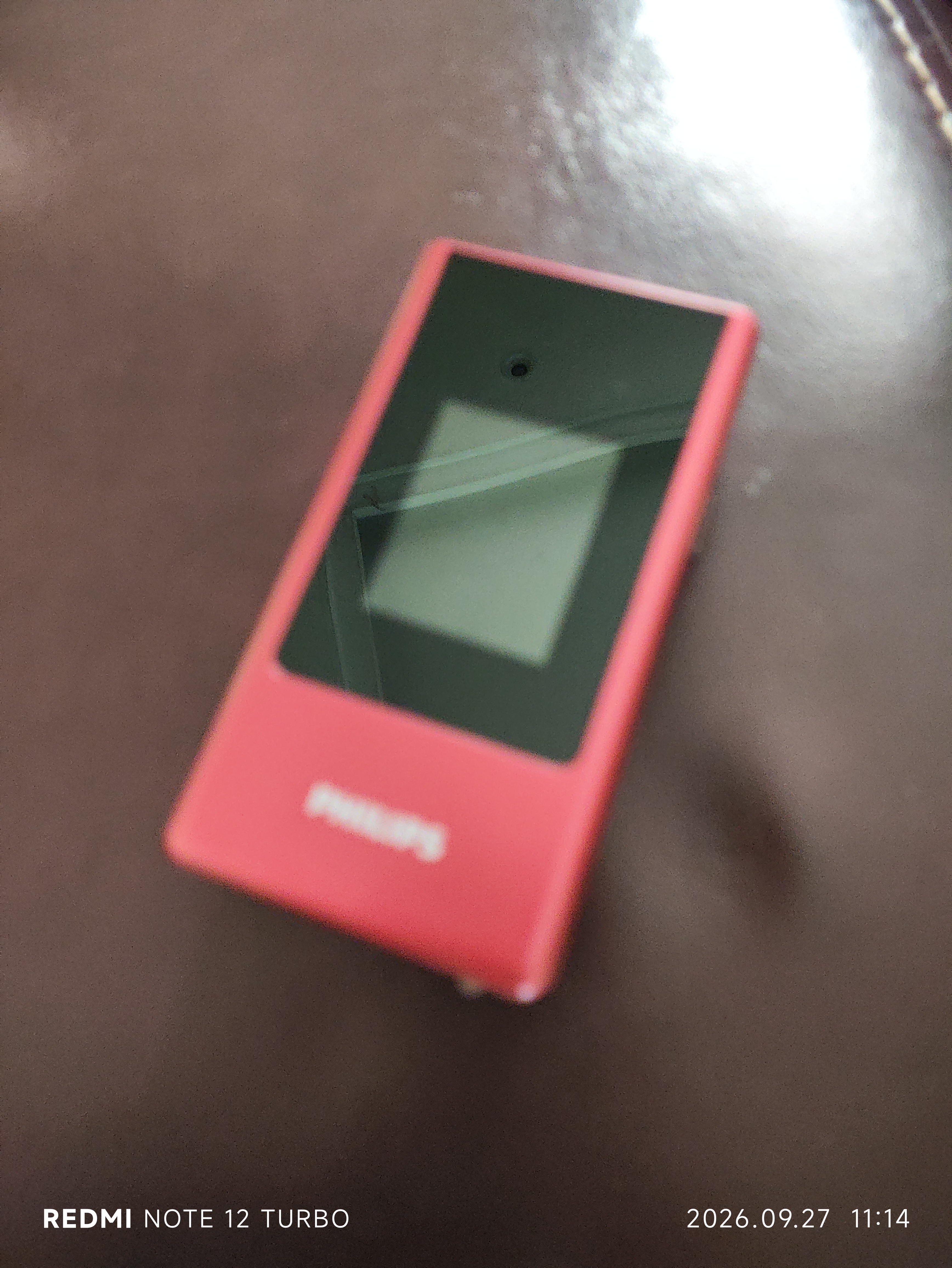 飞利浦（PHILIPS）V13P 海棠红 翻盖老人手机 移动联通电信4G全网通 双卡双待老年人手机大字大声音备用智能学生手机 实拍图