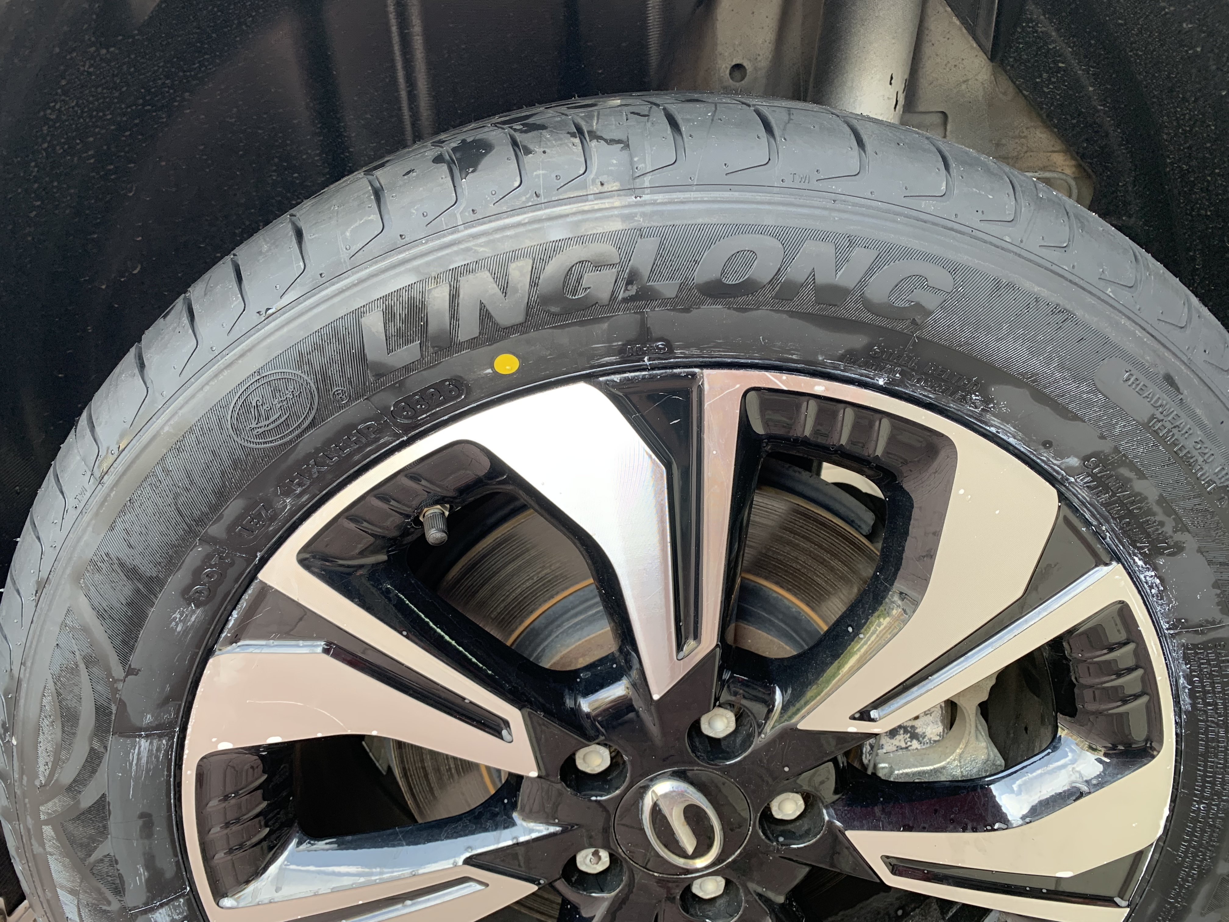 玲珑轮胎汽车轮胎215/55R17 94V御风CrosswindHP010 营运车专属耐磨节油 实拍图
