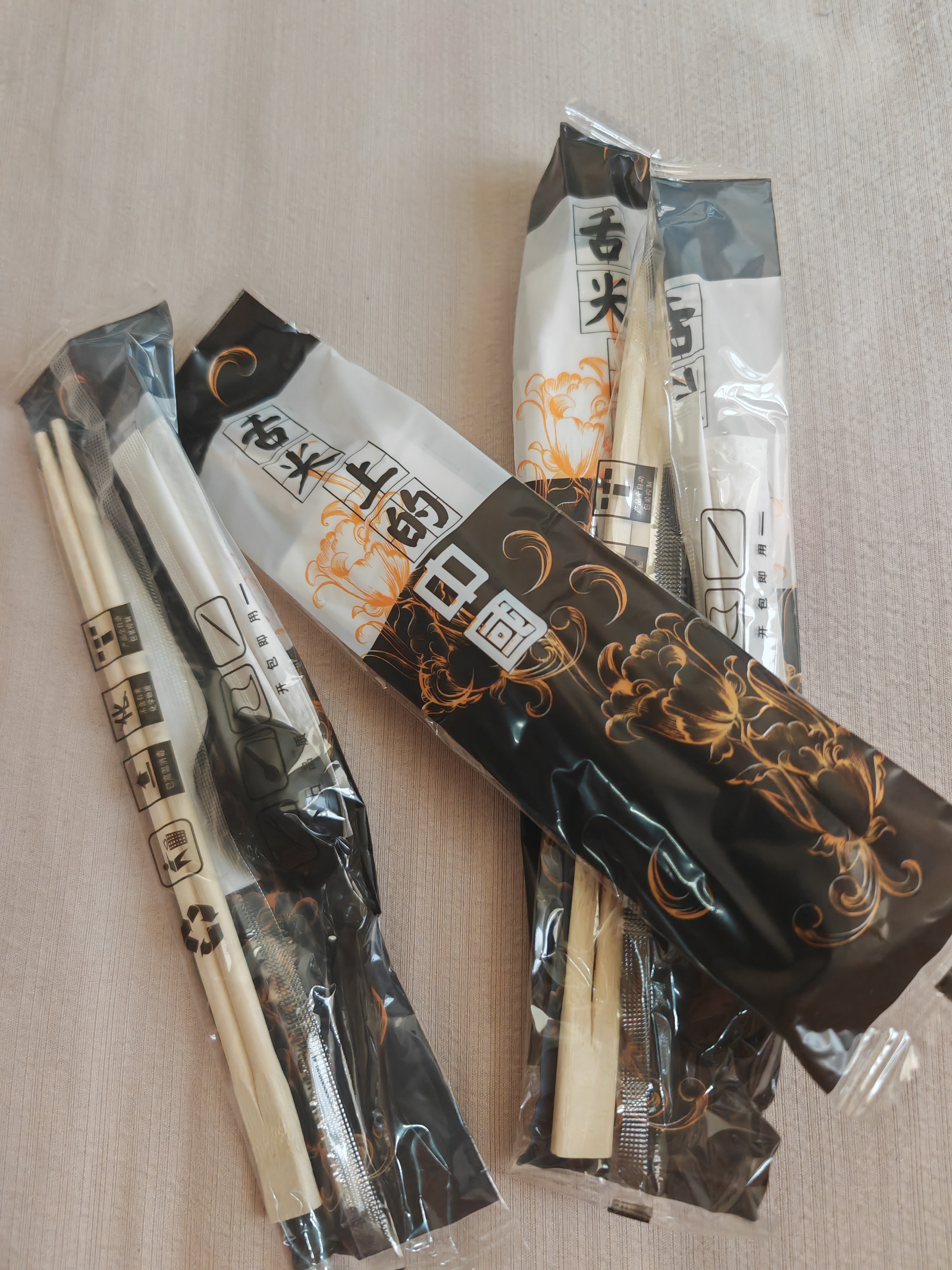 优奥一次性筷子四件套100套装筷子勺子纸巾牙签独立包装一次性餐具 实拍图