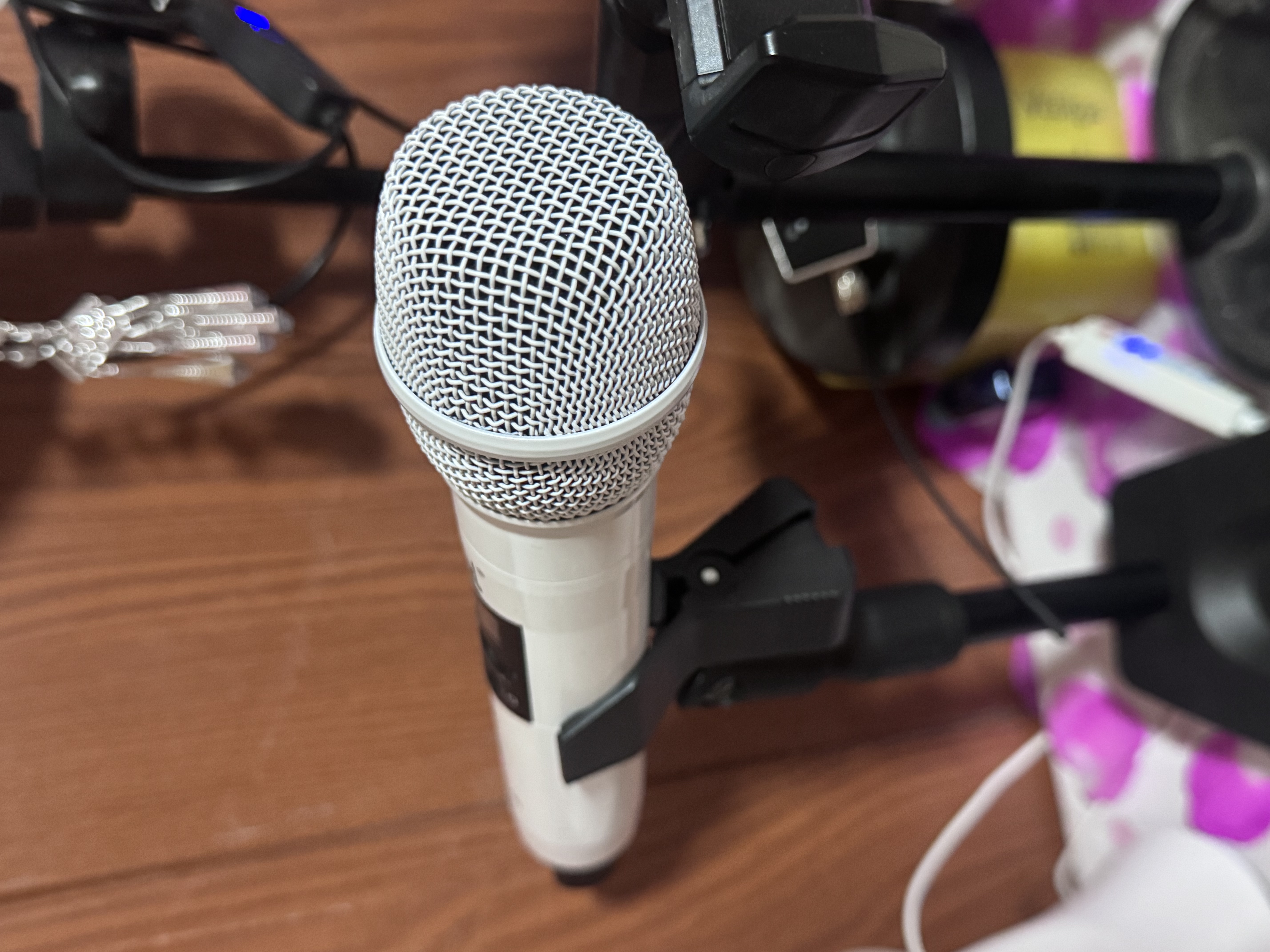 Ickb so8第六代手机声卡直播唱歌专用户外室内K歌主播抖音网红无线话筒麦克风套装专业录音全套设备 【年度强品】诺亚无线动圈麦+R2无线耳机(双色选1 实拍图