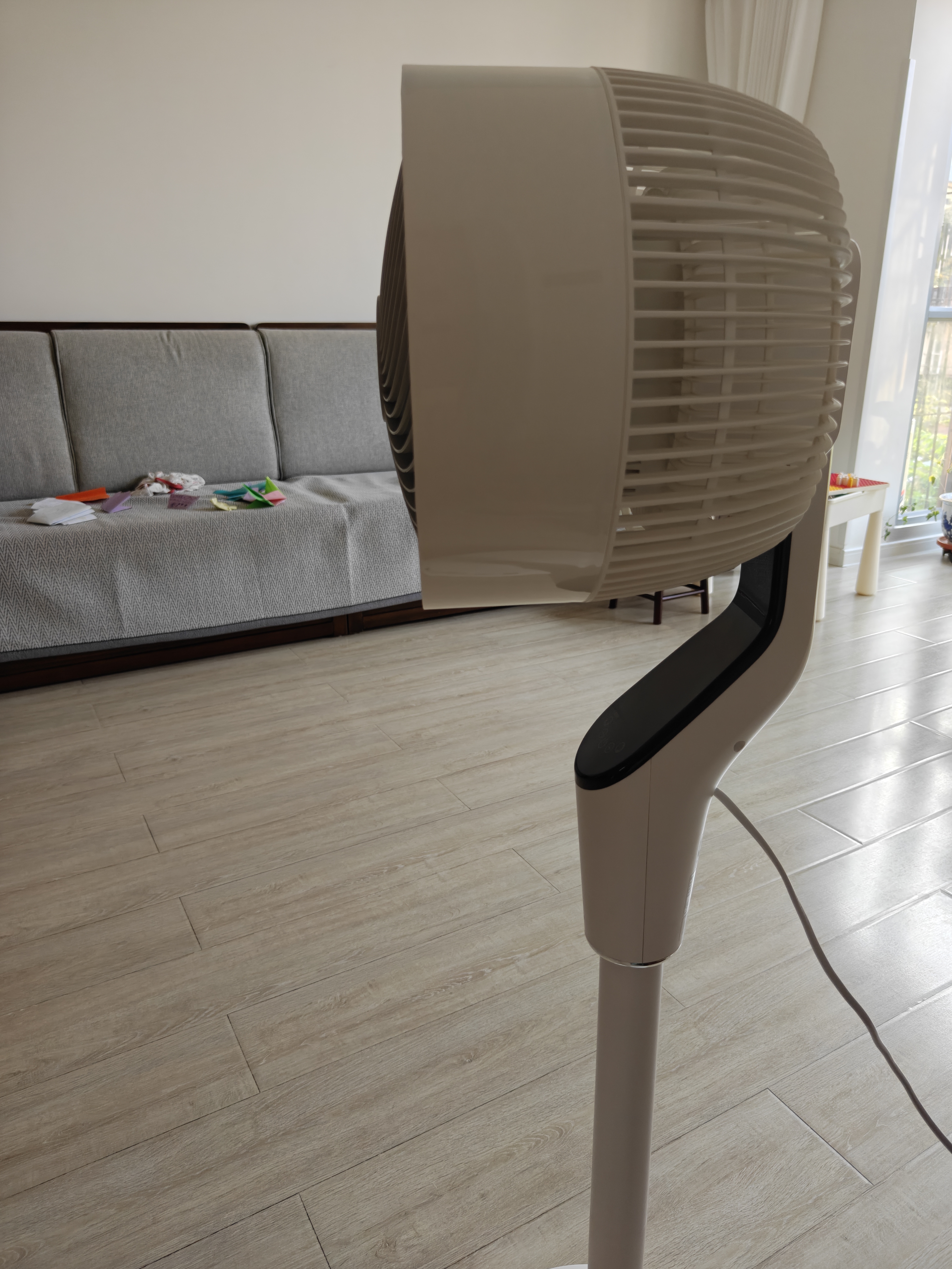 艾美特（AIRMATE）【天鹅MAX】空气循环扇直流变频家用大风力电风扇卧室轻音一级能效负离子净化语音落地扇 SRDI151 实拍图