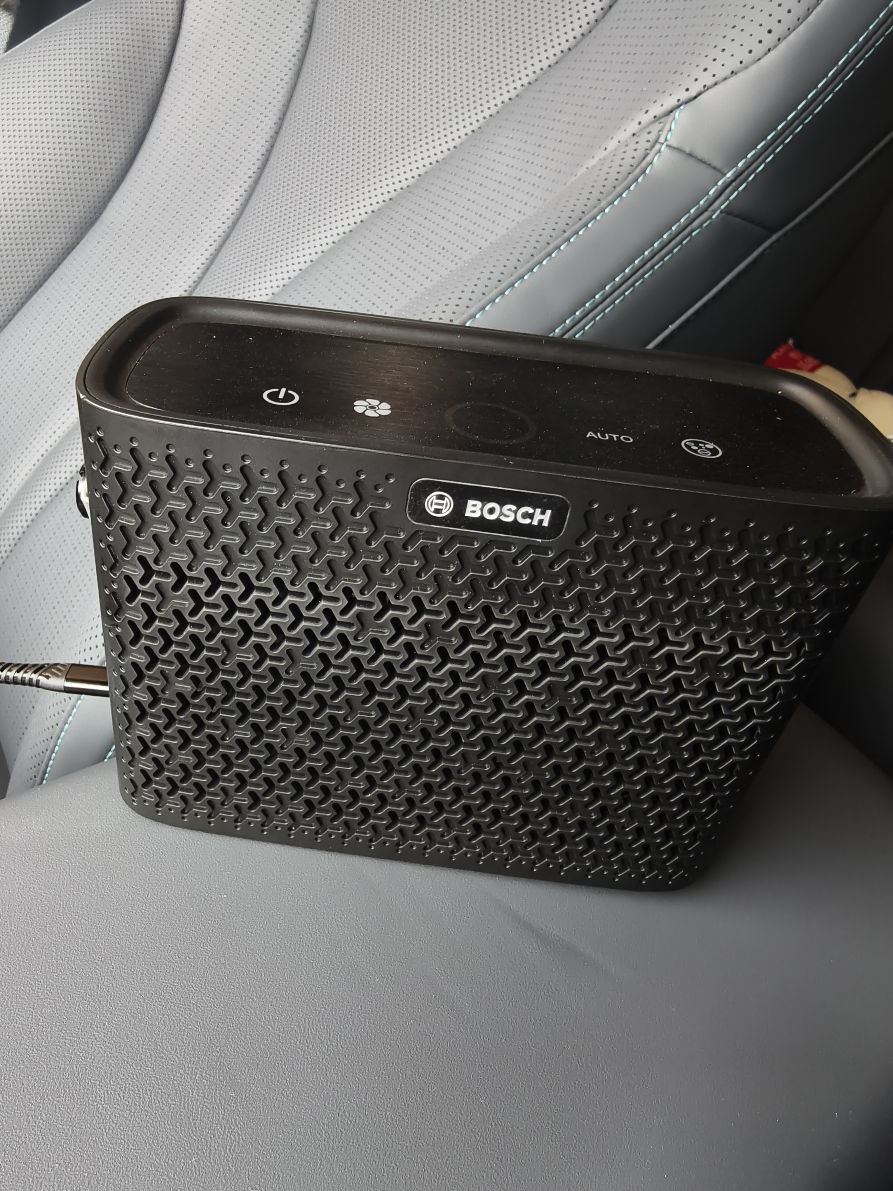 博世（BOSCH）M7车载空气净化器充电式便携语音智能车家两用负离子除异味烟味 实拍图