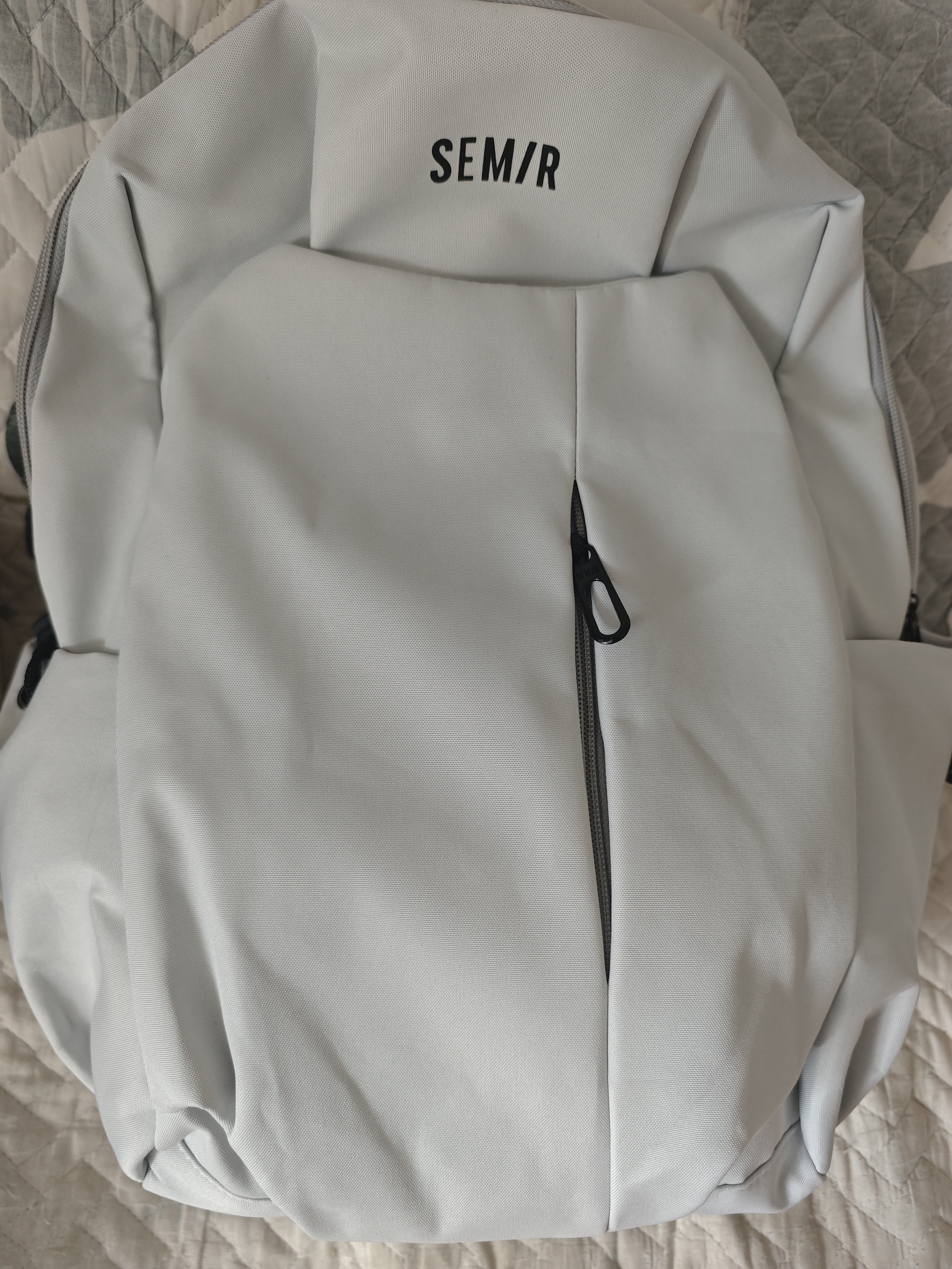 森马（Semir）双肩包大容量简约百搭潮牌初高中大学生书包通勤旅行背包 浅灰色 实拍图