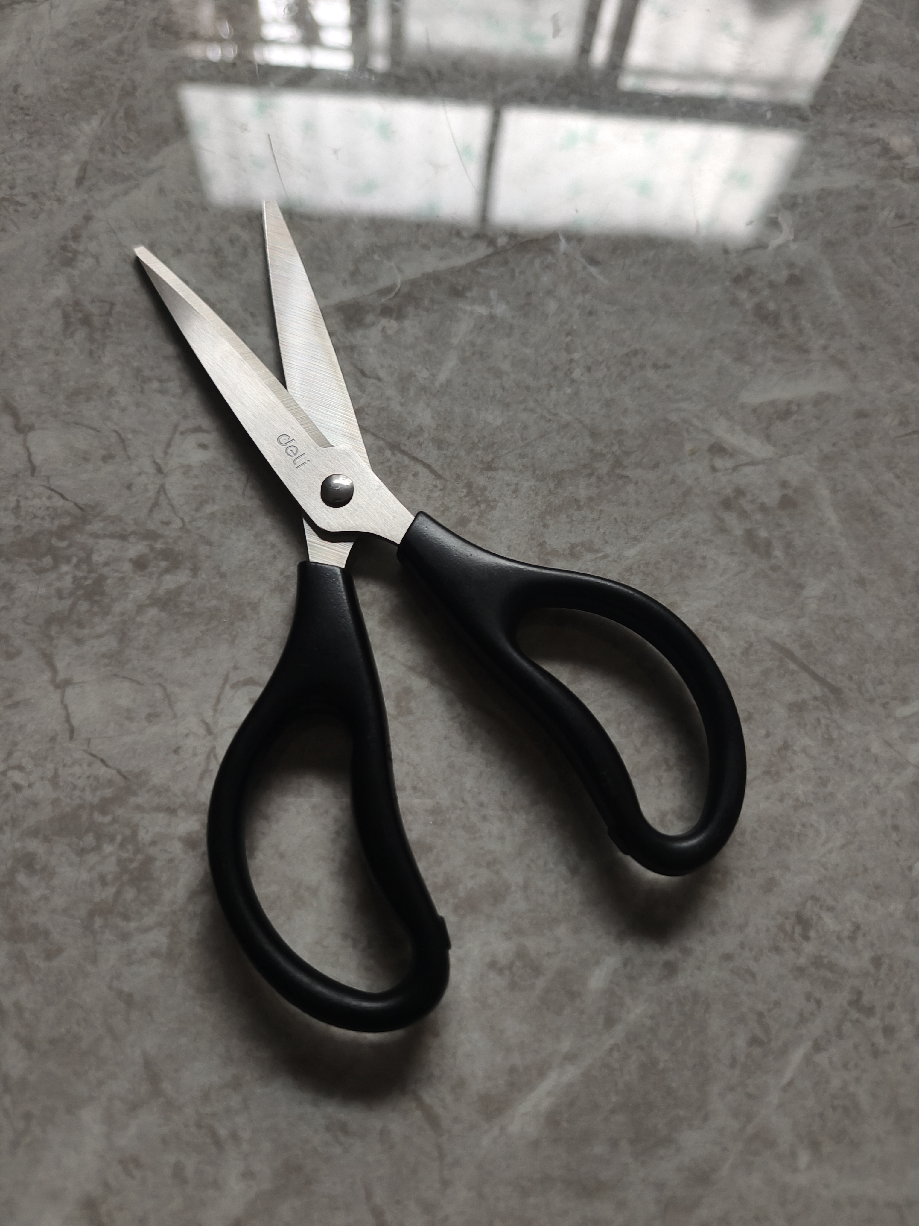 得力（deli）【开学文具】剪刀办公小剪子裁切文具中号180mm家用剪拆快递刀美工刀办公用品家用学生工具 TJ125 实拍图