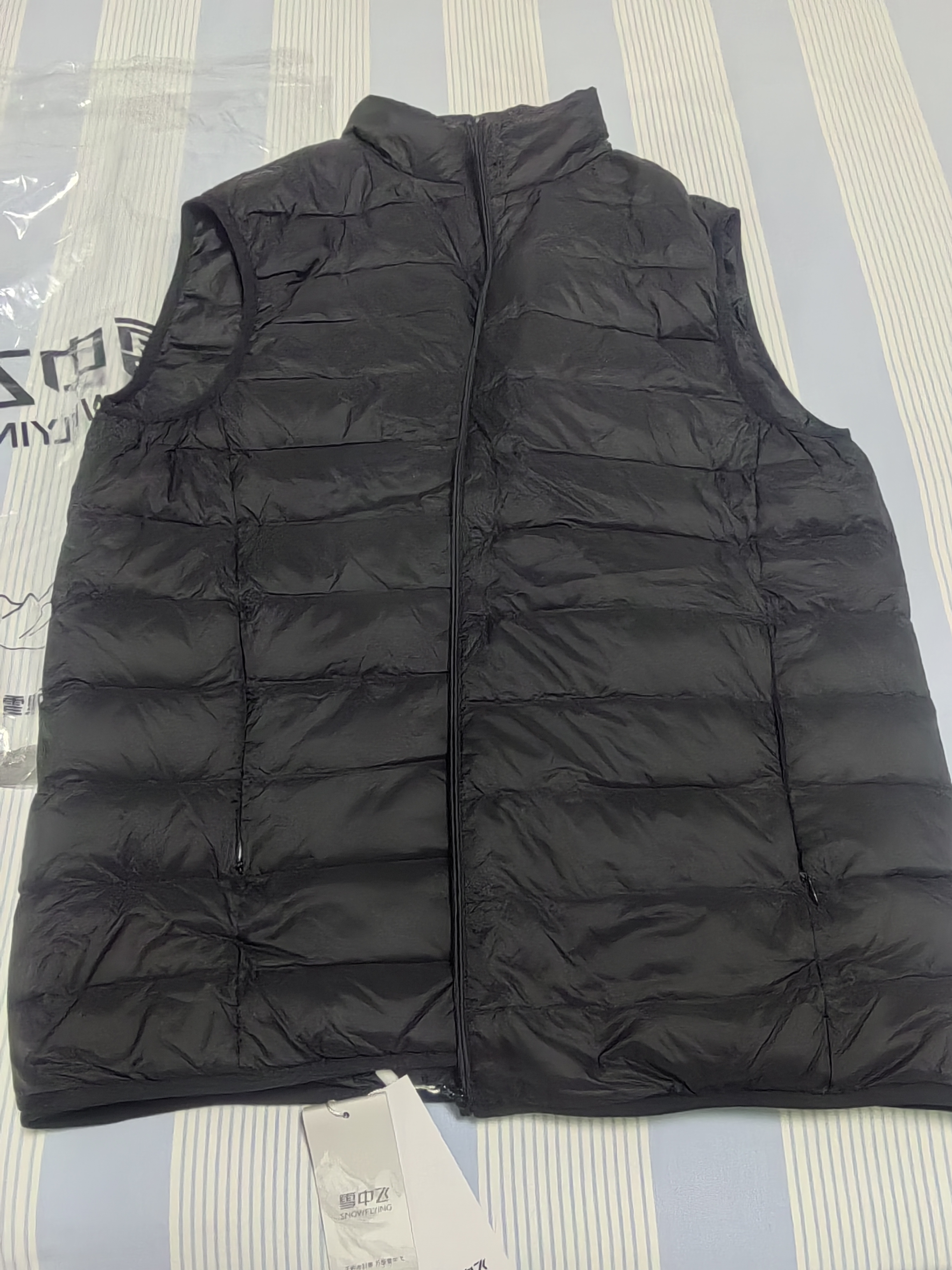 雪中飞男式短款立领马甲26新款舒适时尚百搭通勤休闲保暖 宝石黑|8086 4XL /195/112A 实拍图