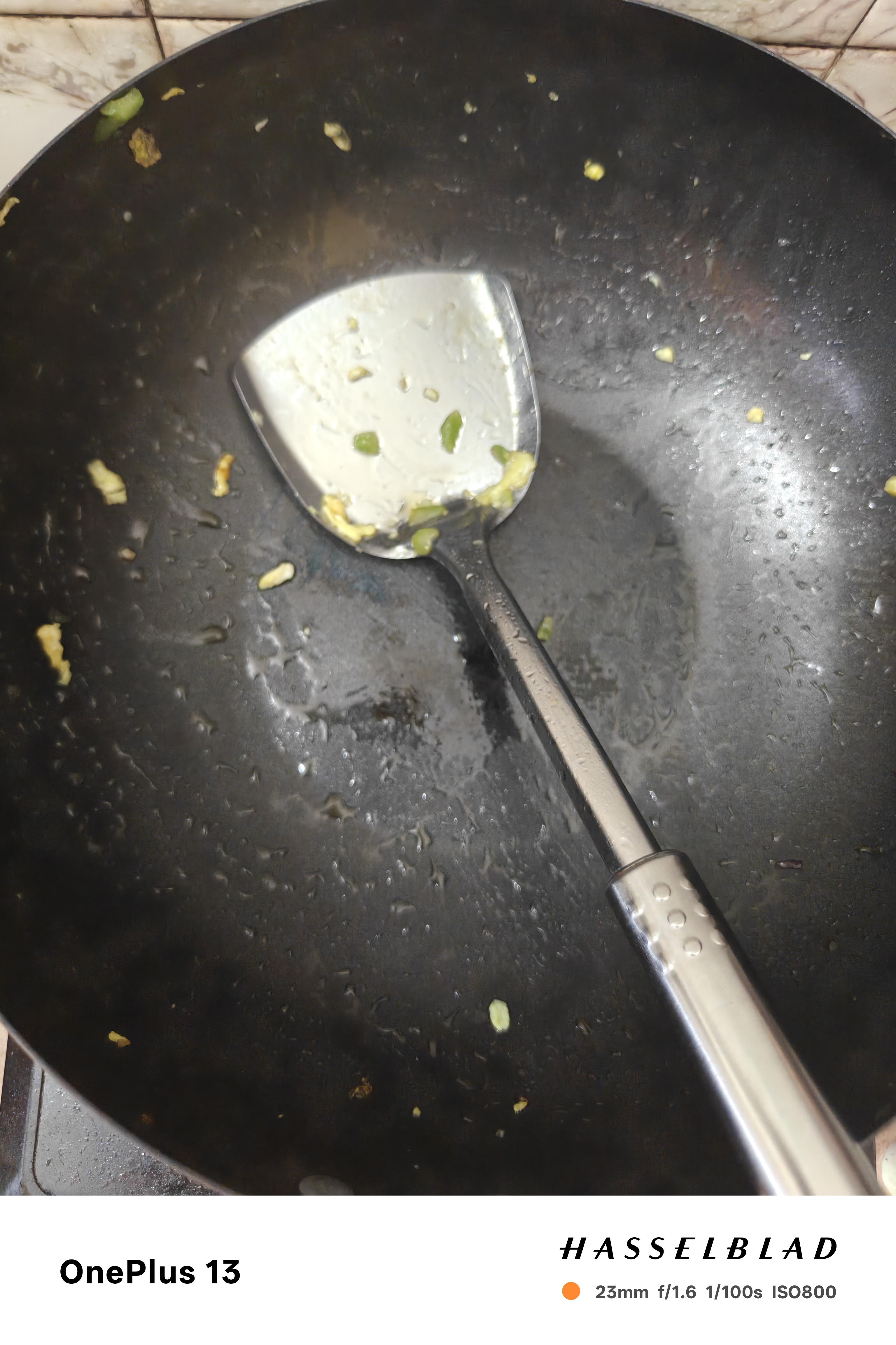 京严传家老炒锅铁锅无涂层炒菜不粘锅家用精铁锅具燃气电磁炉用已开锅 【灶具通用】适合2-3人  赠盖铲  直径 30cm 百年工艺｜传统铁锅｜健康不沾 实拍图
